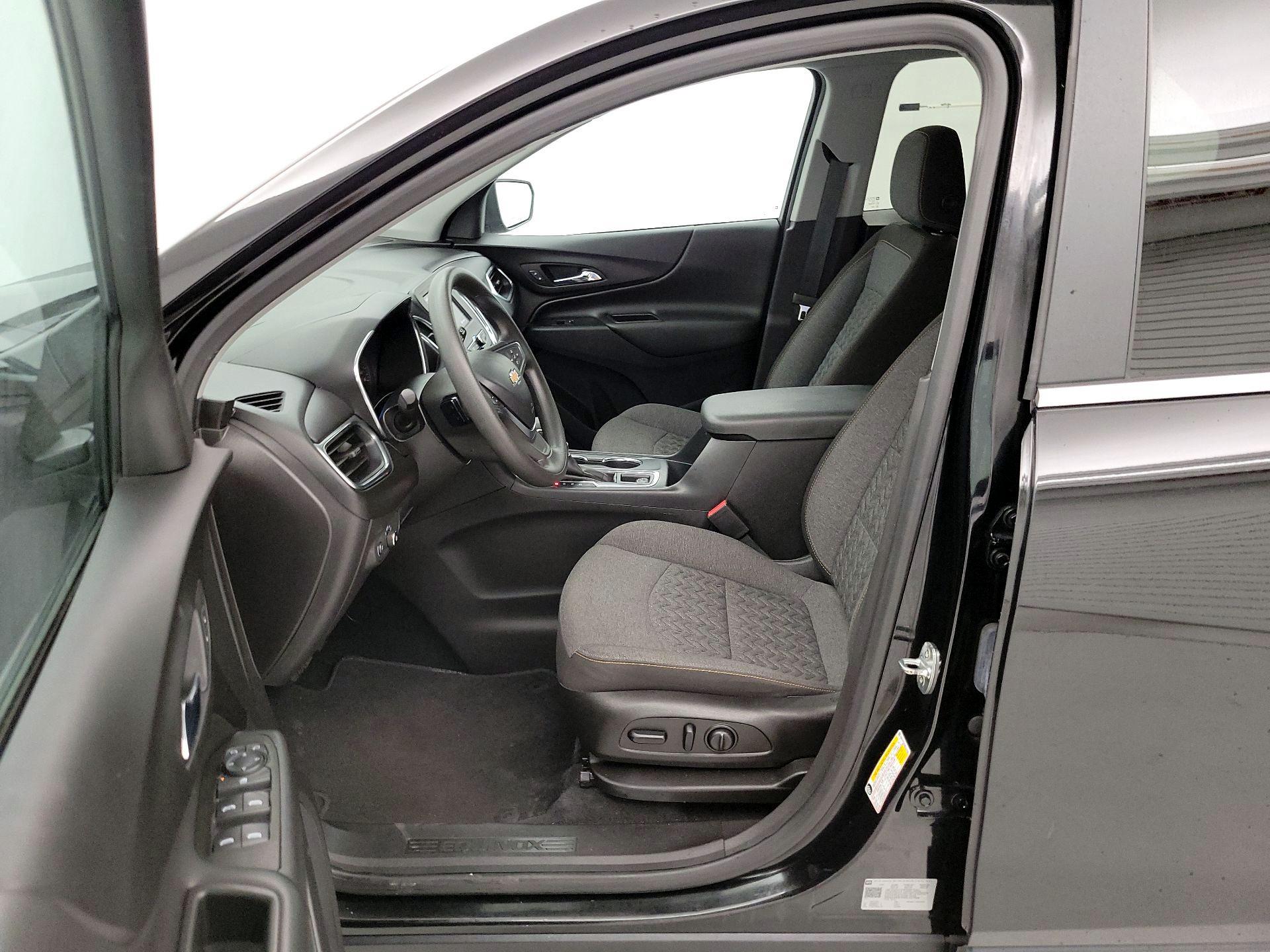 Thumbnail: 2022 Chevrolet Equinox - 11