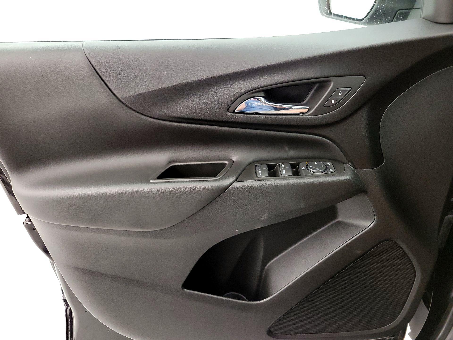 Thumbnail: 2022 Chevrolet Equinox - 12