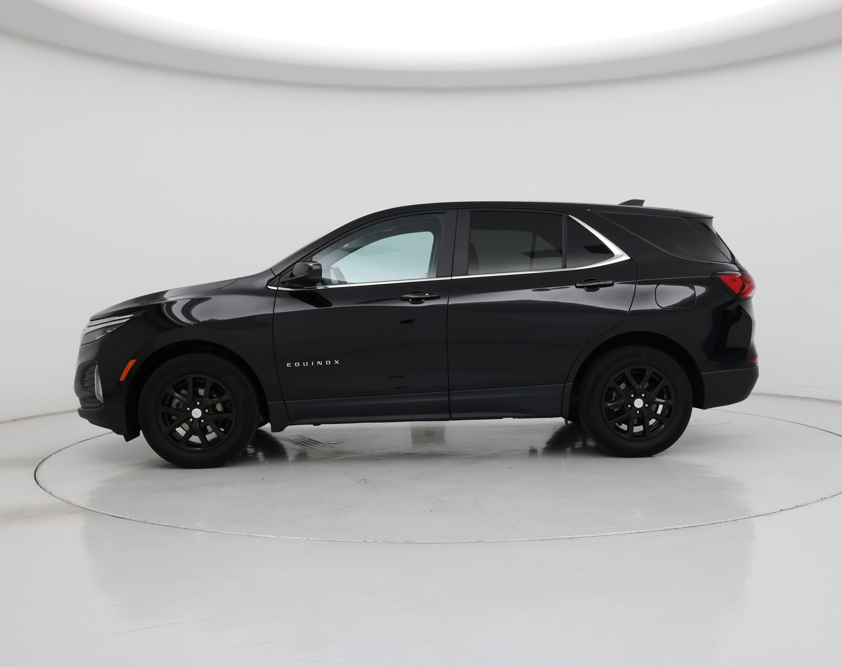 Thumbnail: 2022 Chevrolet Equinox - 3