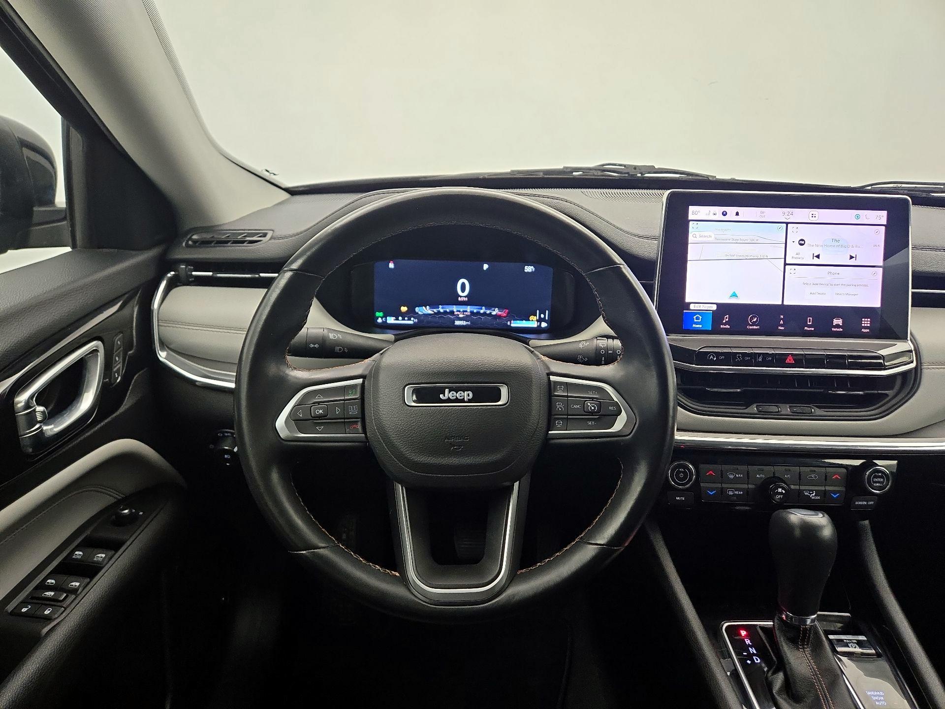 Thumbnail: 2022 Jeep Compass - 10