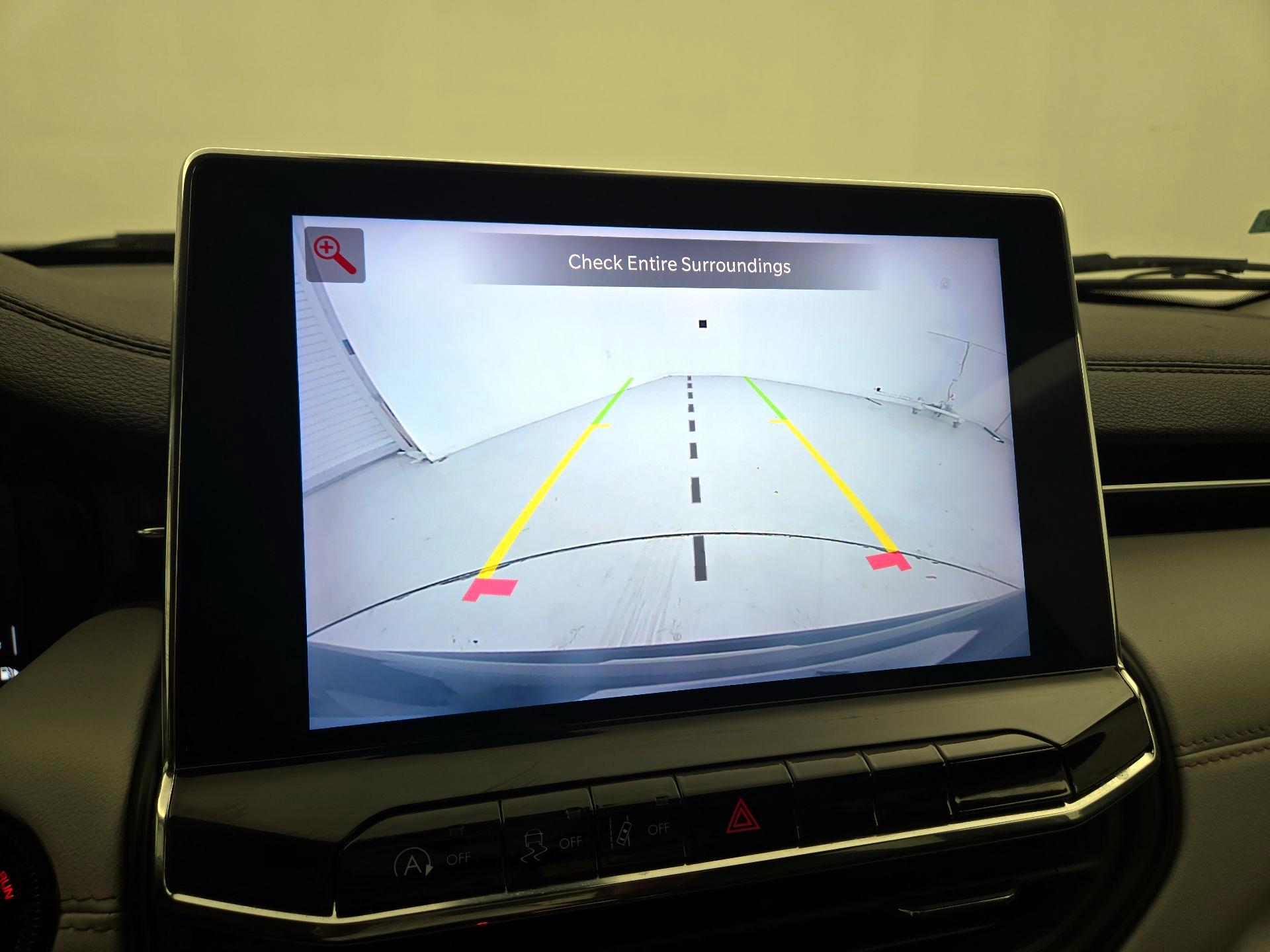 Thumbnail: 2022 Jeep Compass - 15