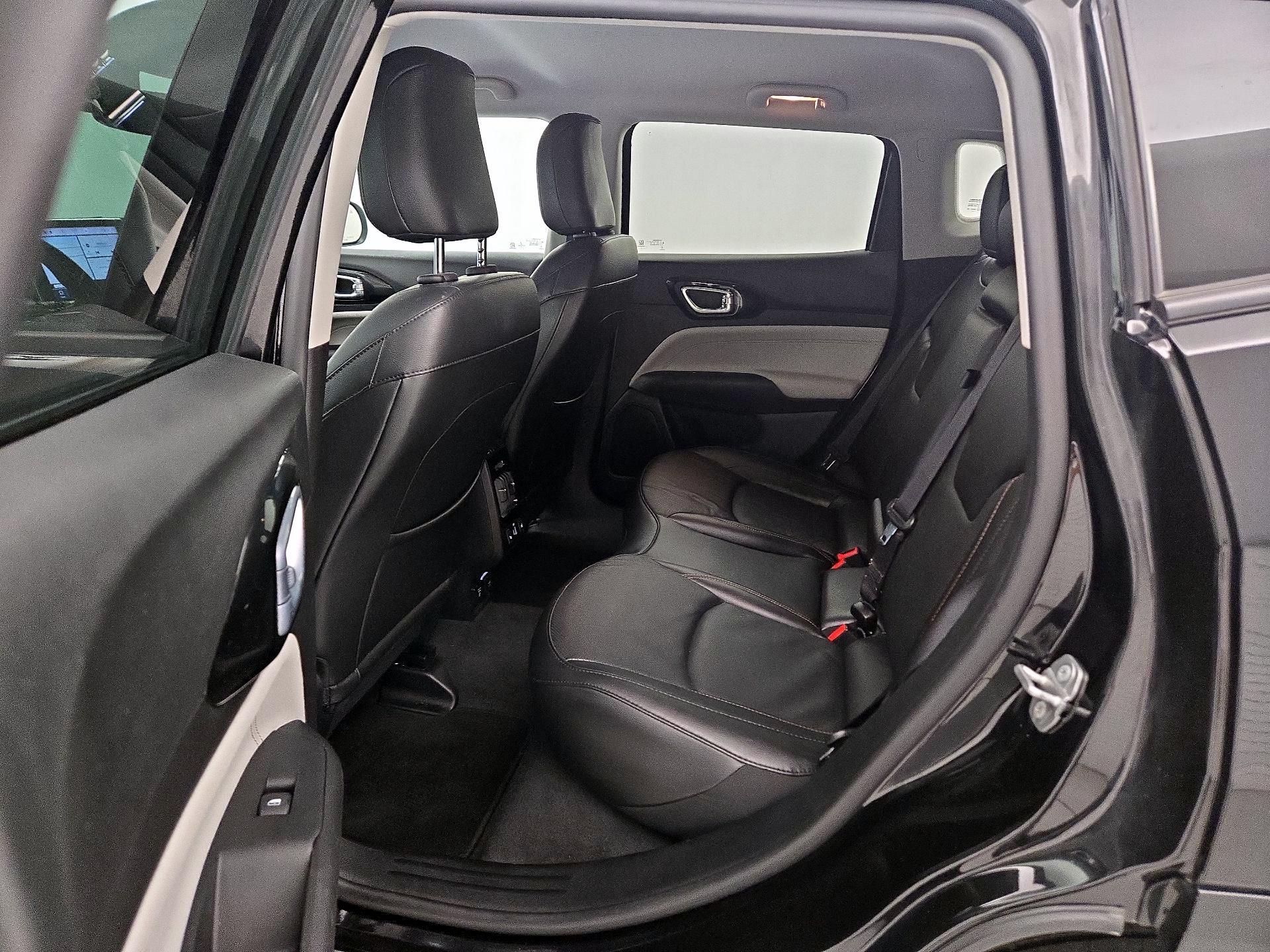 Thumbnail: 2022 Jeep Compass - 20