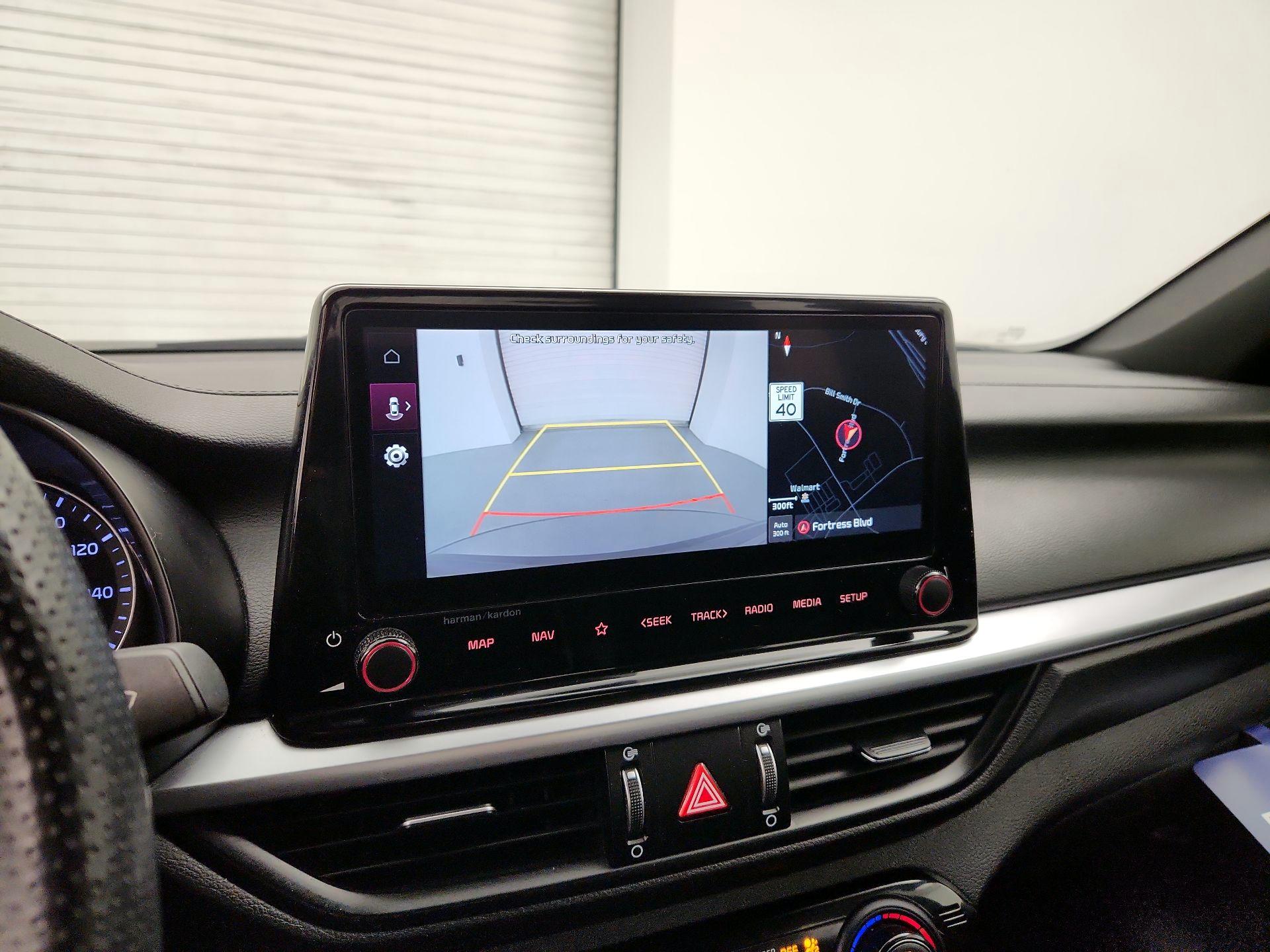 Thumbnail: 2022 Kia Forte - 15