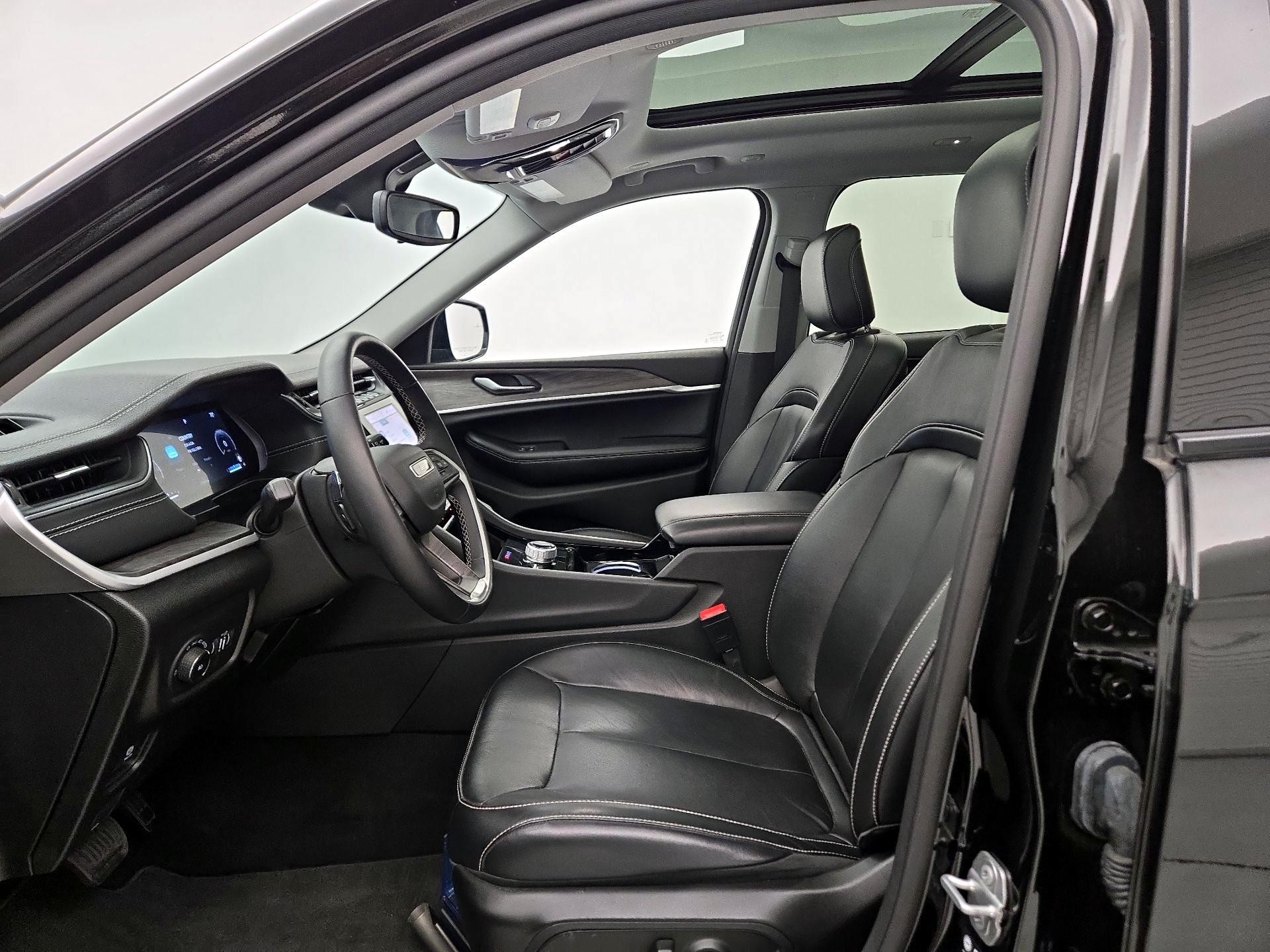 Thumbnail: 2022 Jeep Grand Cherokee L - 11