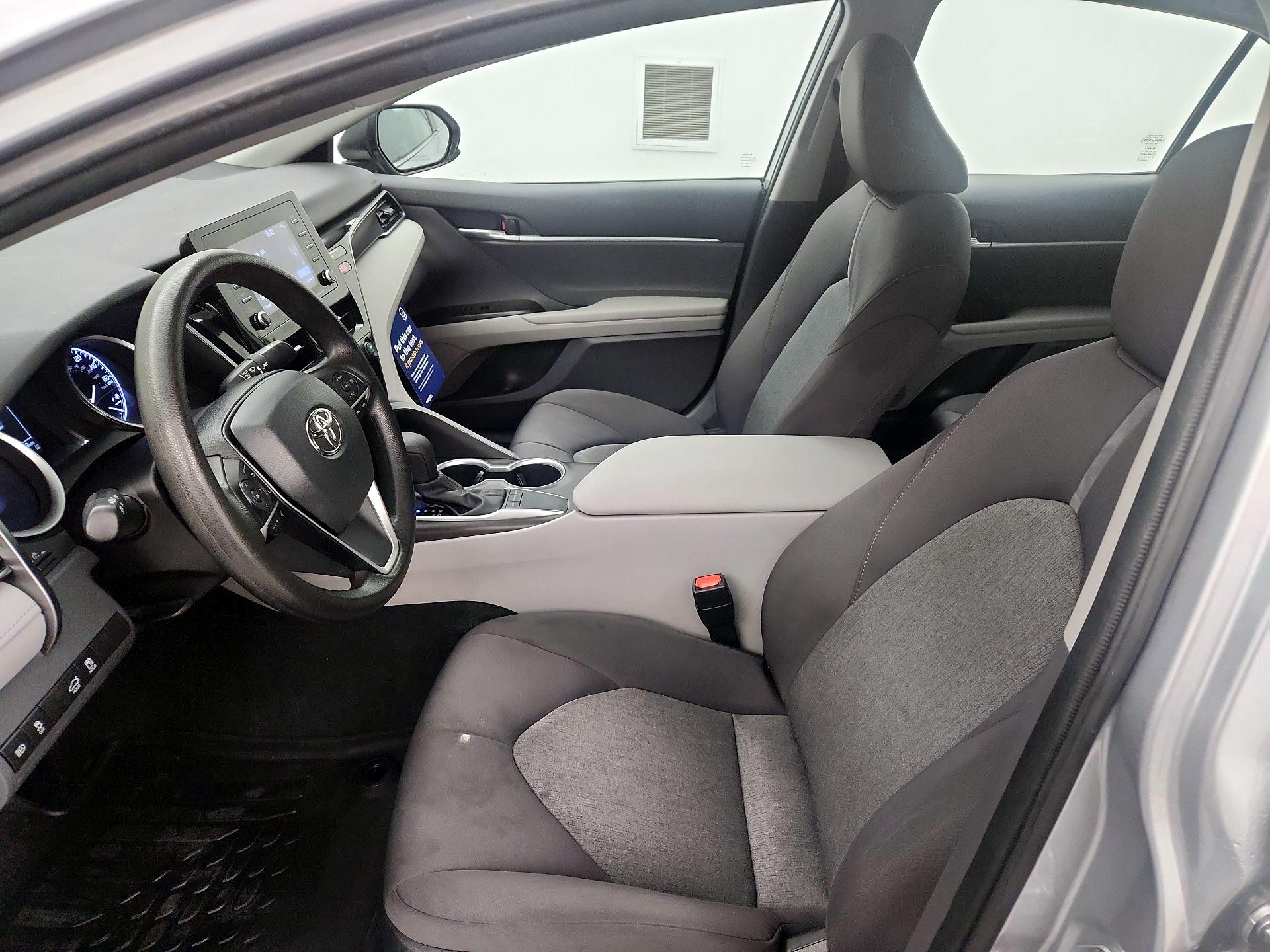 Thumbnail: 2022 Toyota Camry - 11