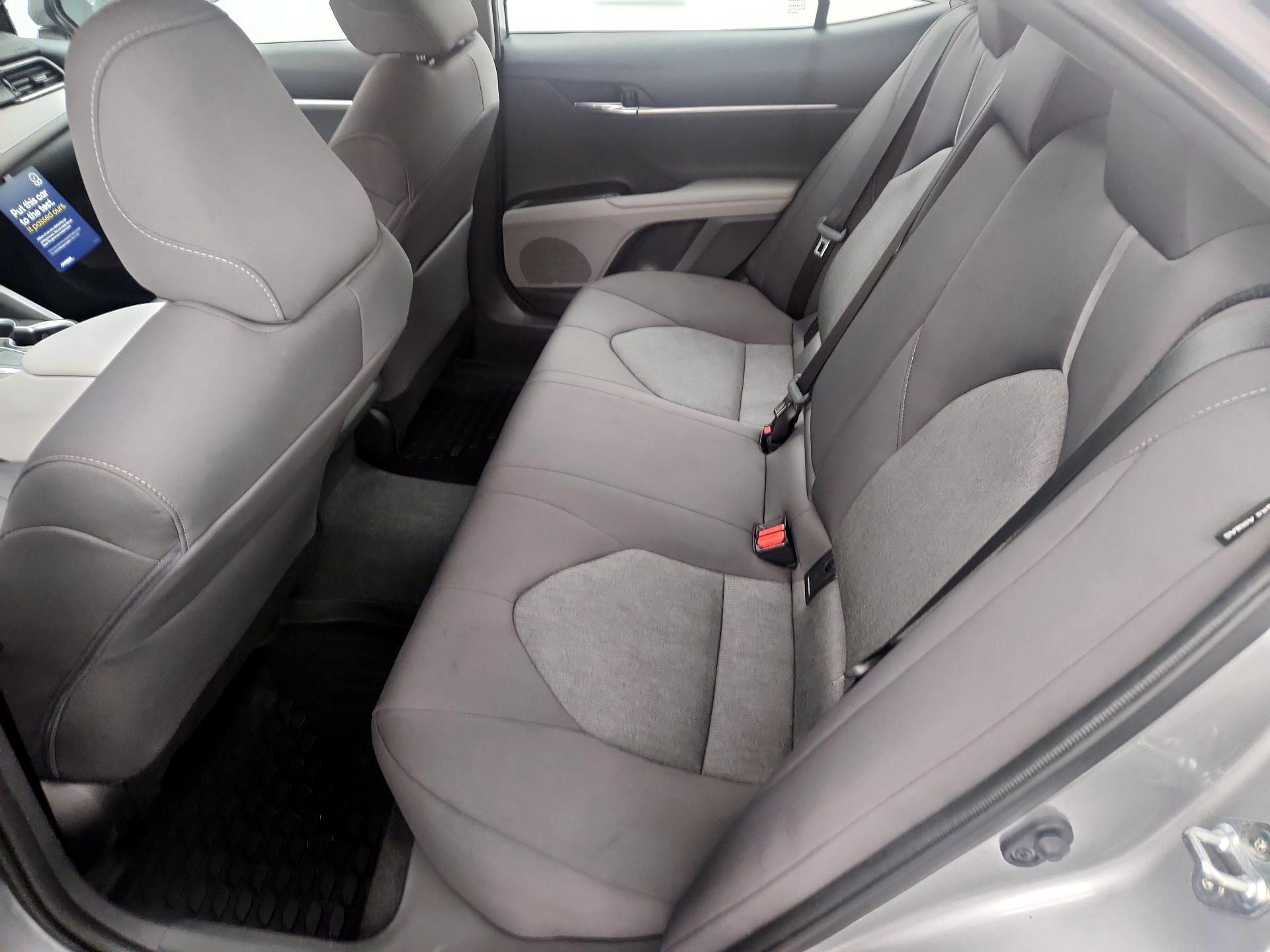 Thumbnail: 2022 Toyota Camry - 18