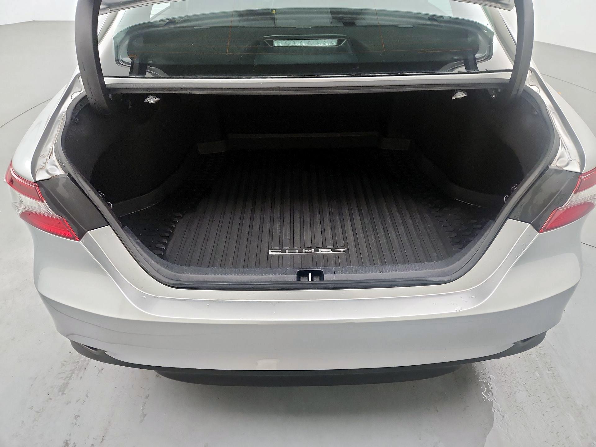 Thumbnail: 2022 Toyota Camry - 19