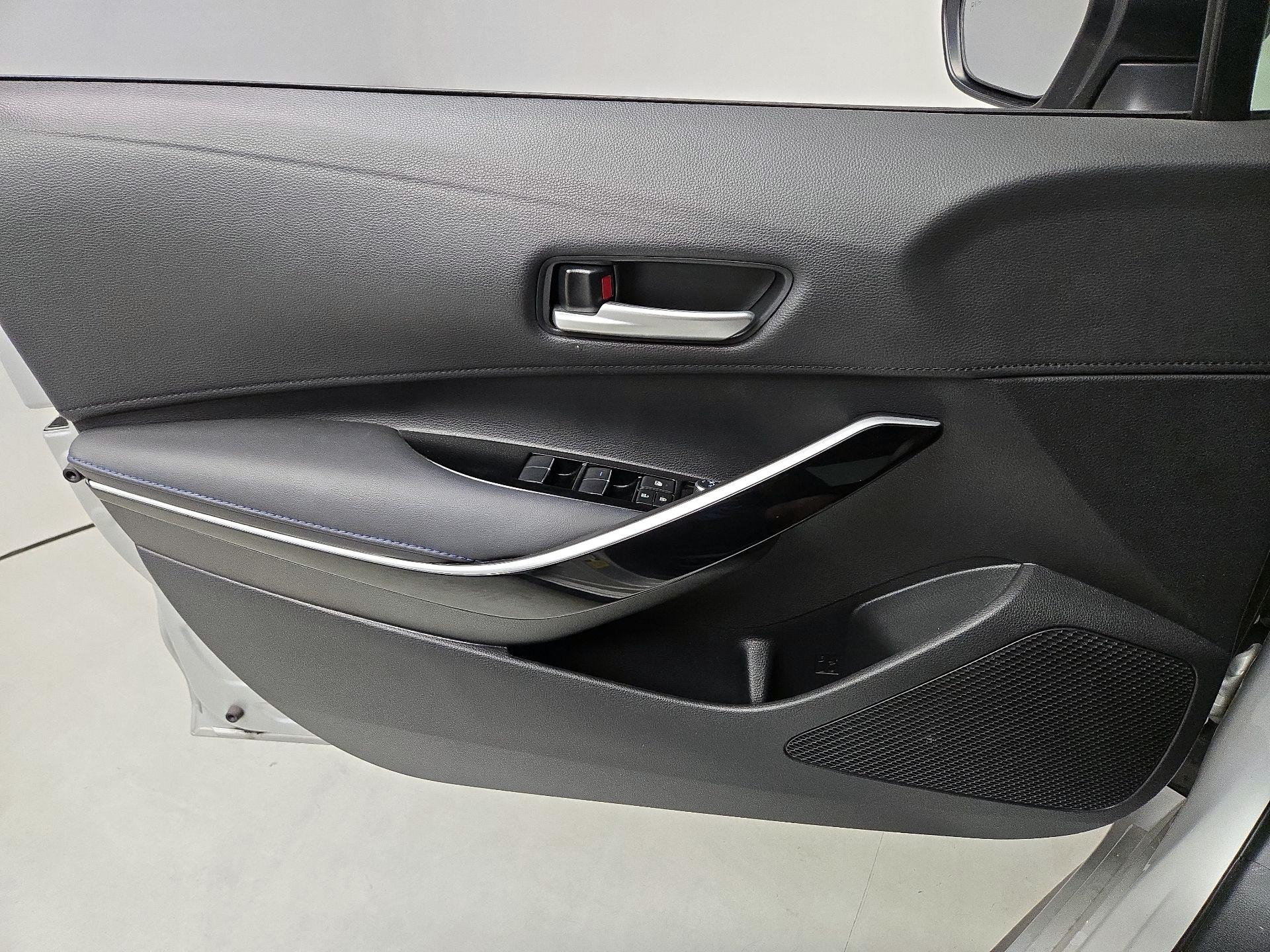 Thumbnail: 2020 Toyota Corolla - 12