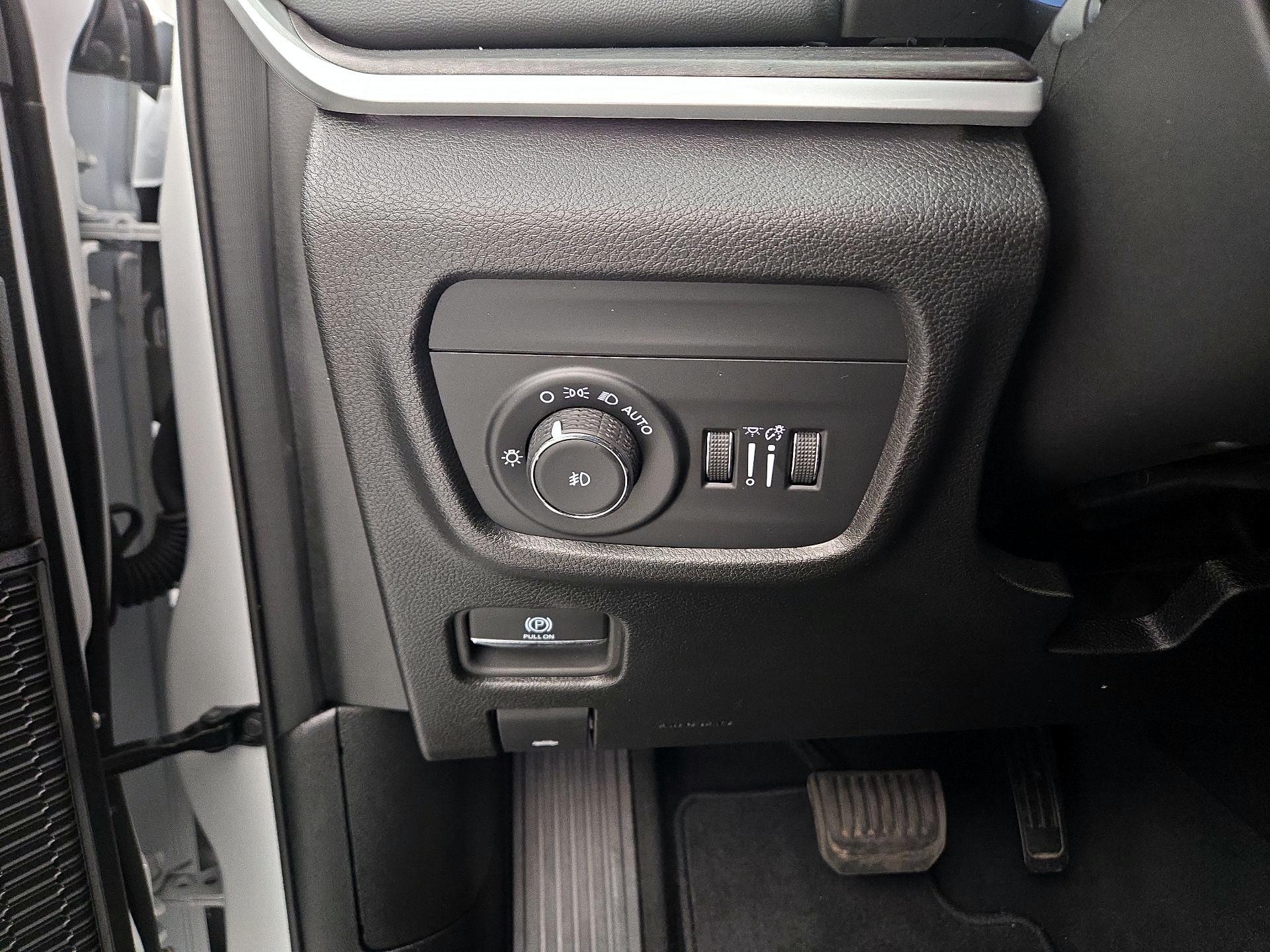 Thumbnail: 2023 Jeep Grand Cherokee - 13