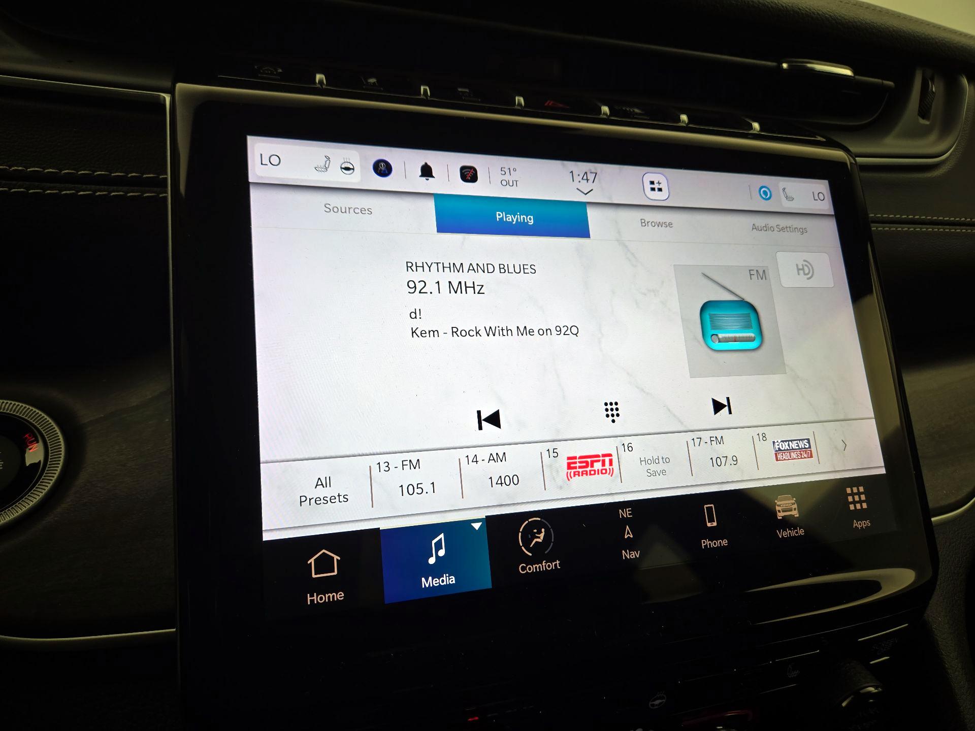 Thumbnail: 2023 Jeep Grand Cherokee - 16