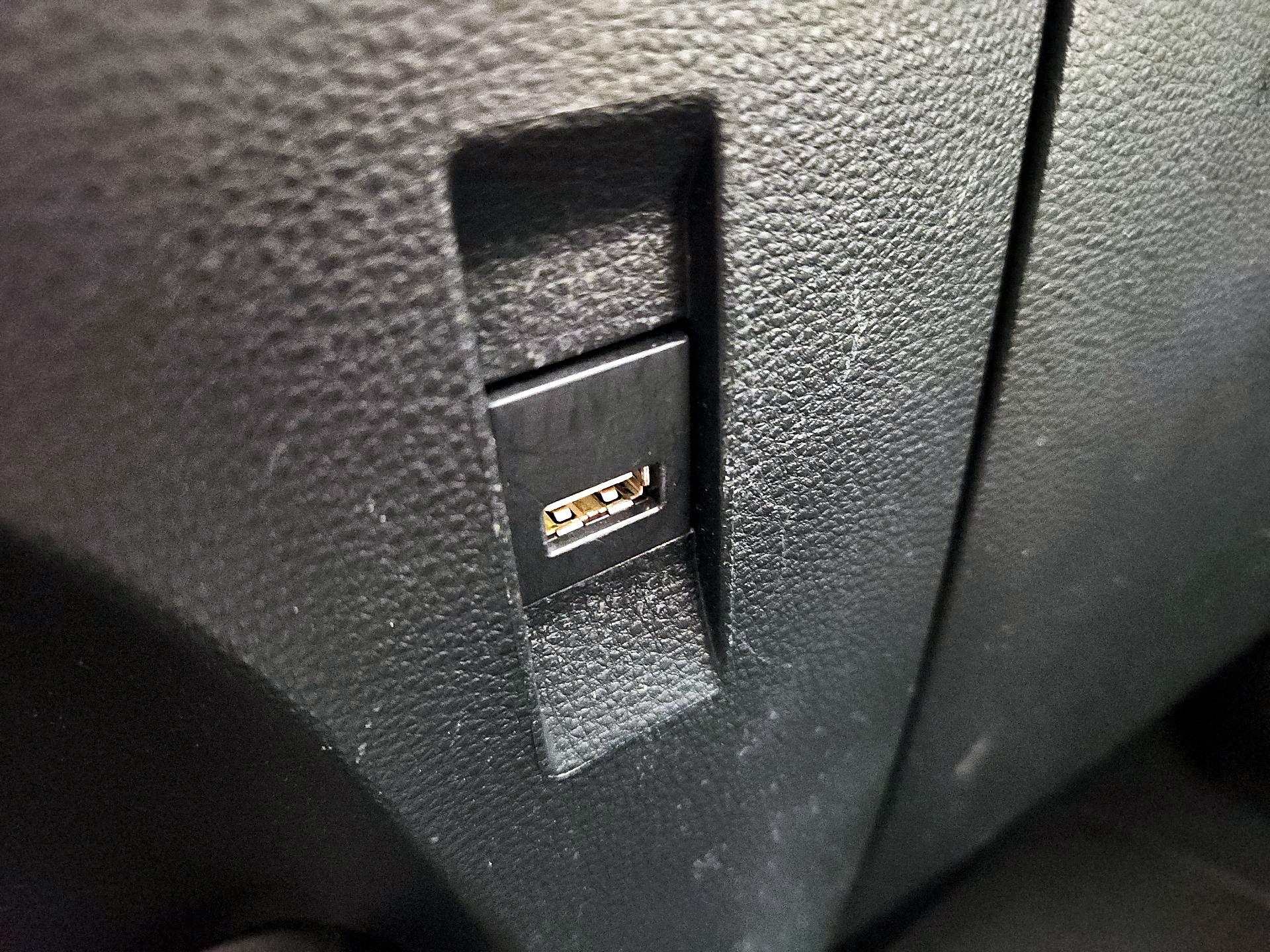 Thumbnail: 2021 Toyota Corolla - 18