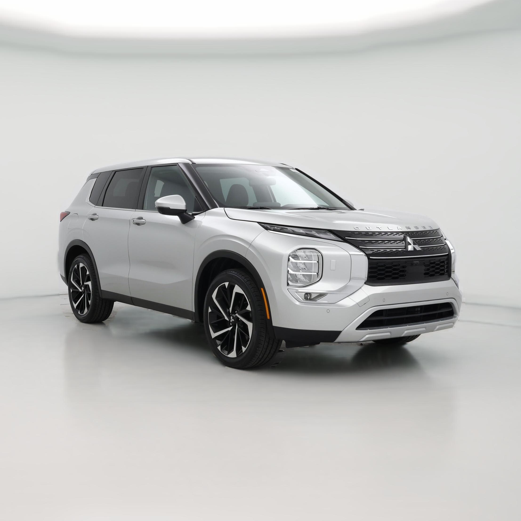Thumbnail: 2022 Mitsubishi Outlander - 1