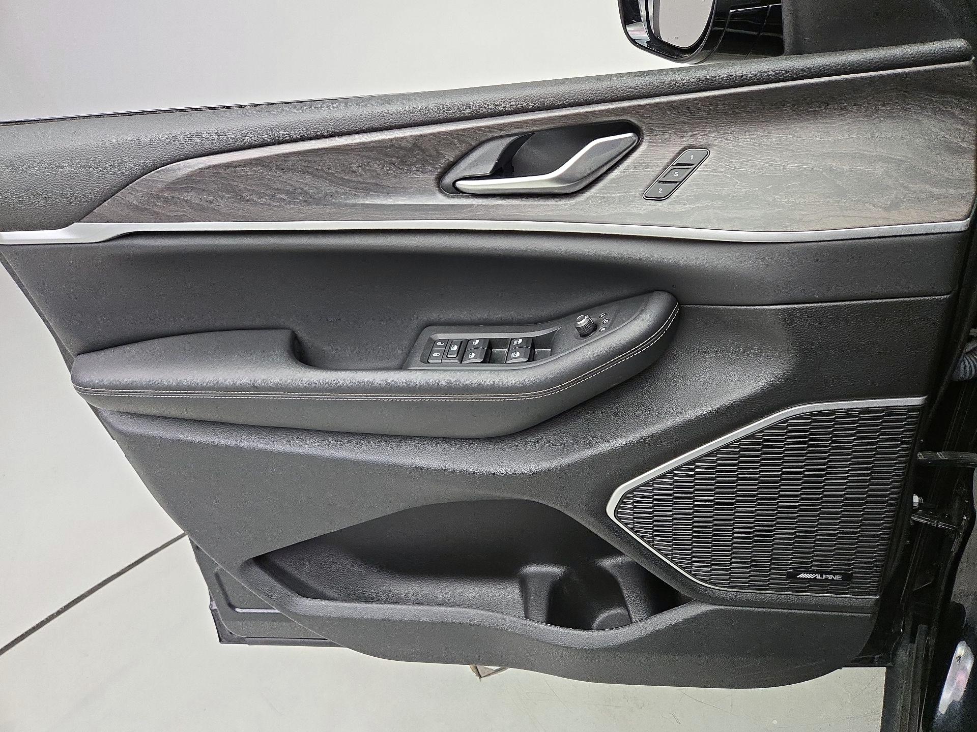 Thumbnail: 2022 Jeep Grand Cherokee L - 12