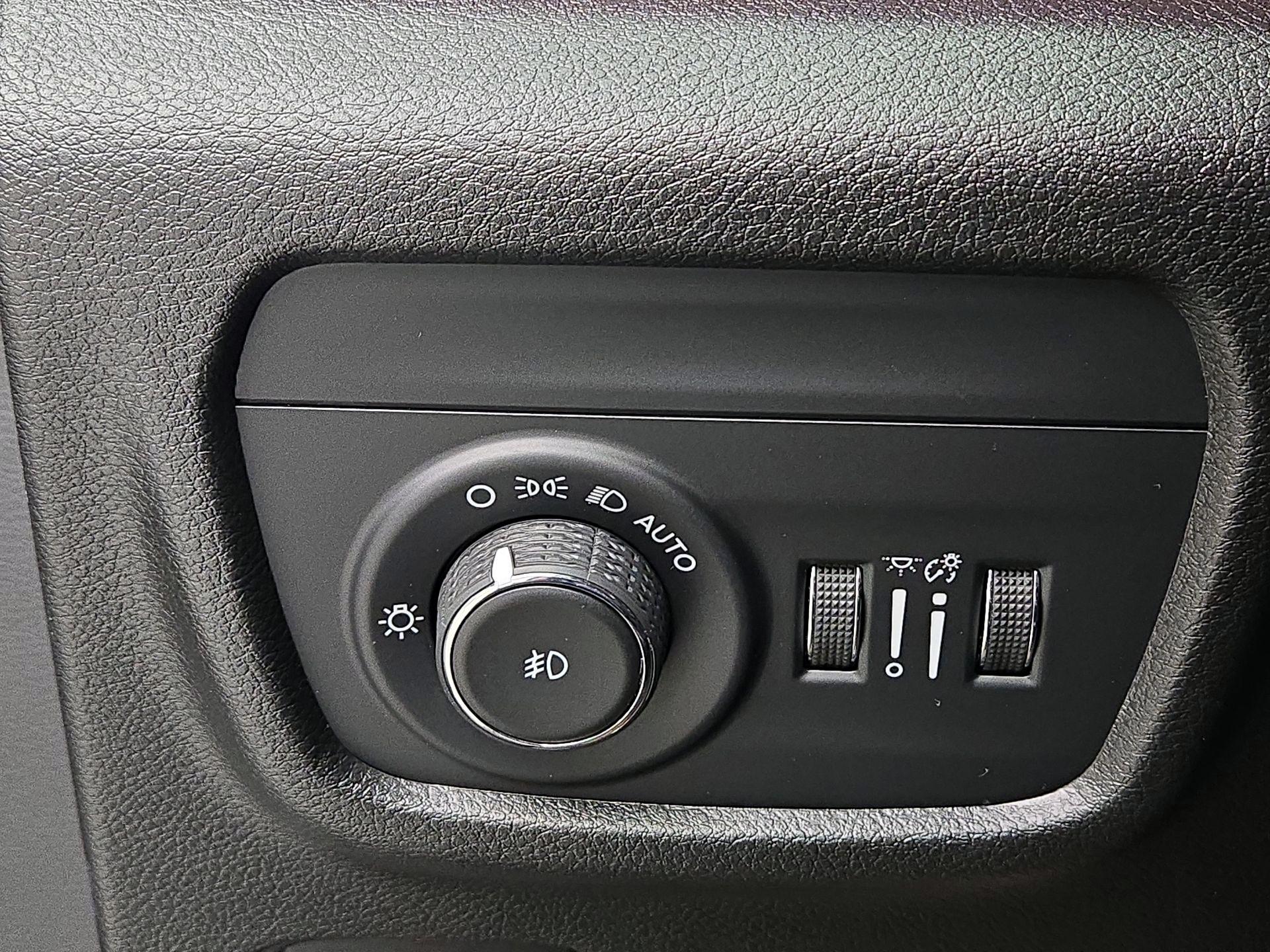 Thumbnail: 2022 Jeep Grand Cherokee L - 13