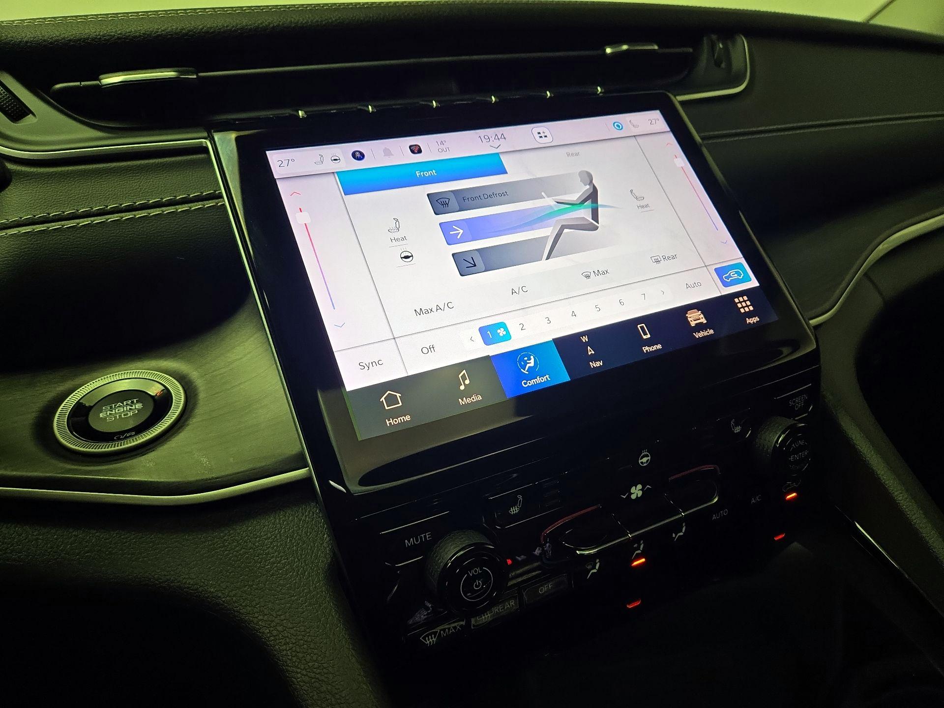 Thumbnail: 2022 Jeep Grand Cherokee L - 17