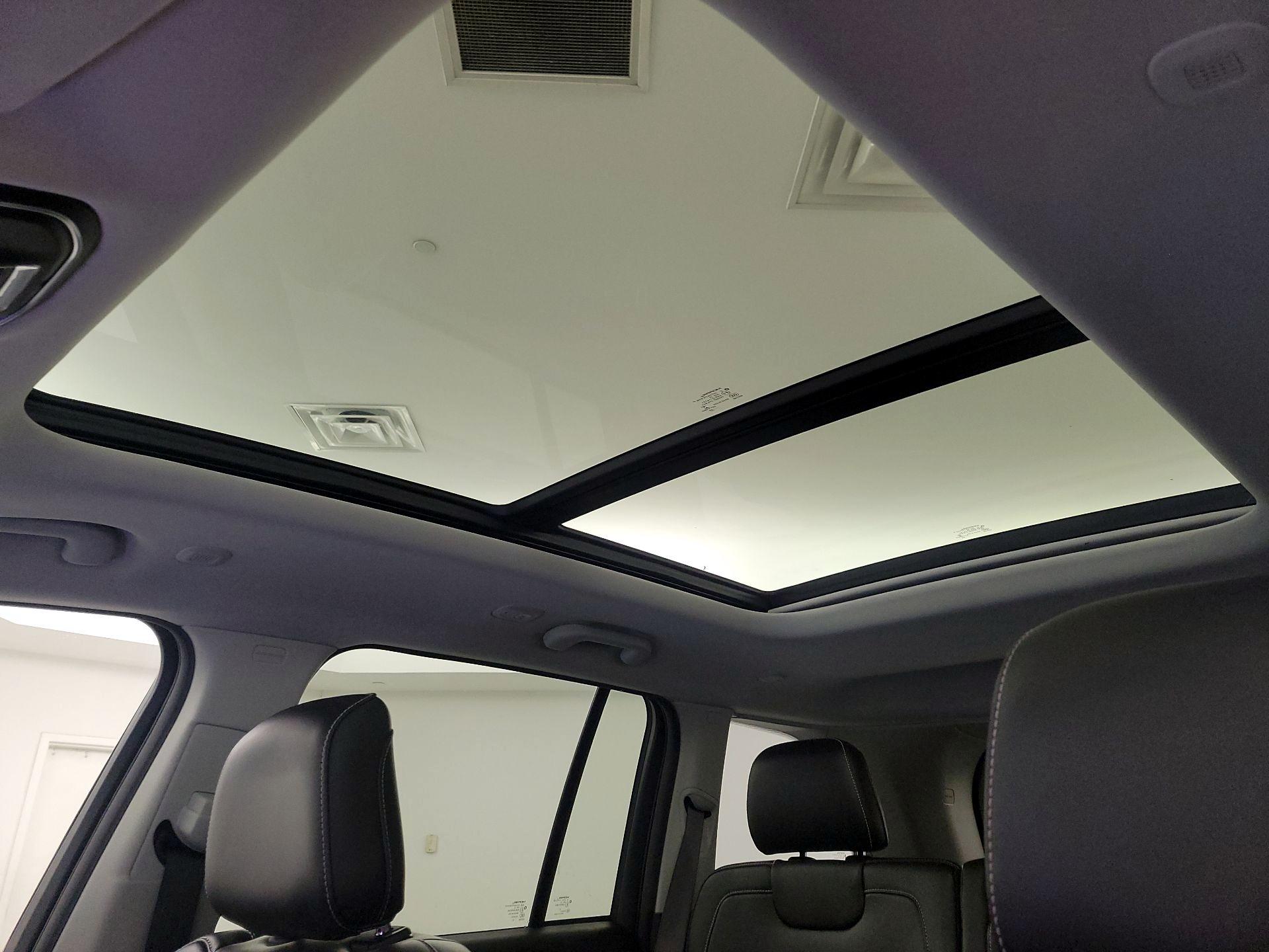 Thumbnail: 2022 Jeep Grand Cherokee - 20