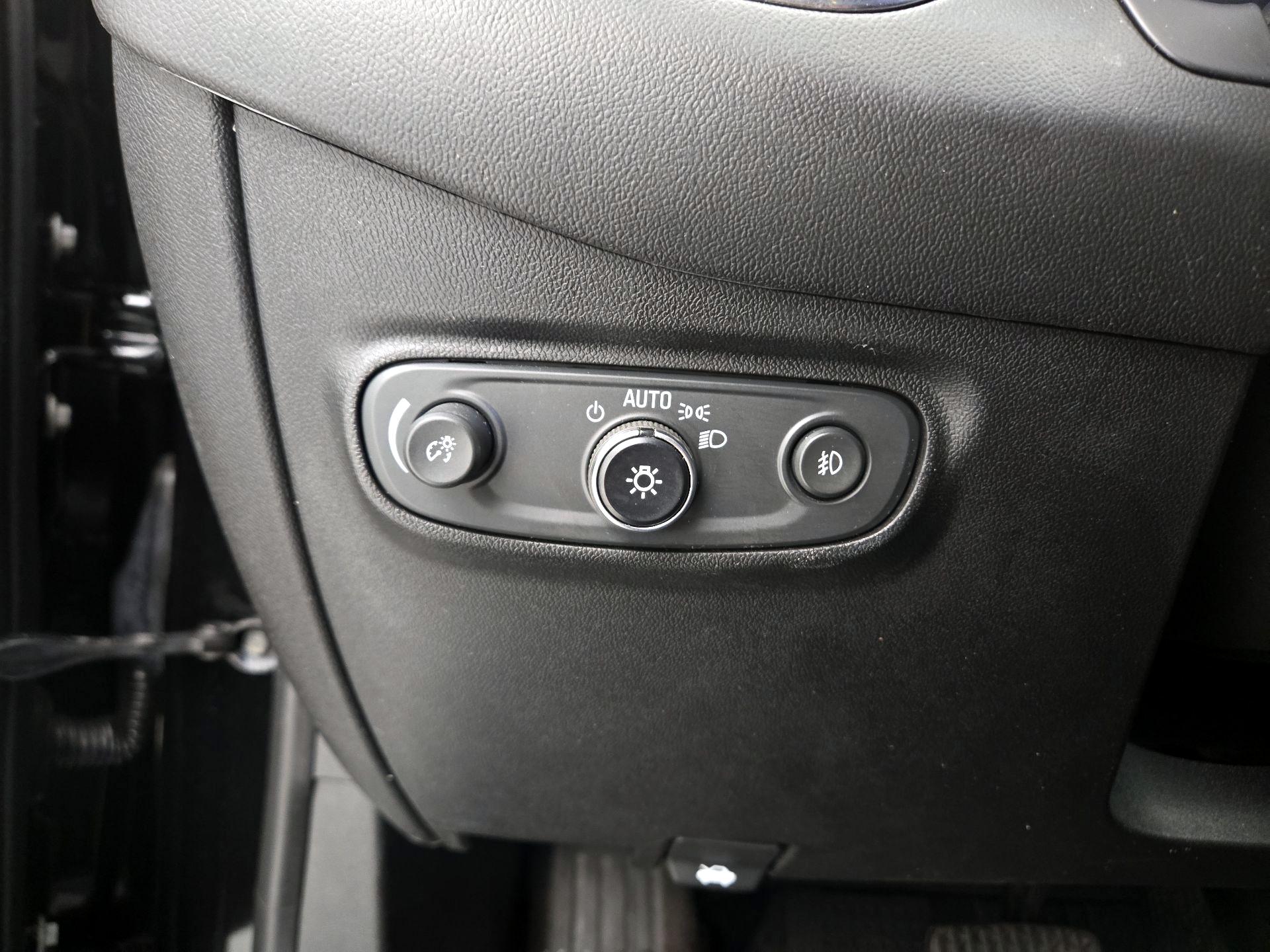 Thumbnail: 2020 Chevrolet Equinox - 13