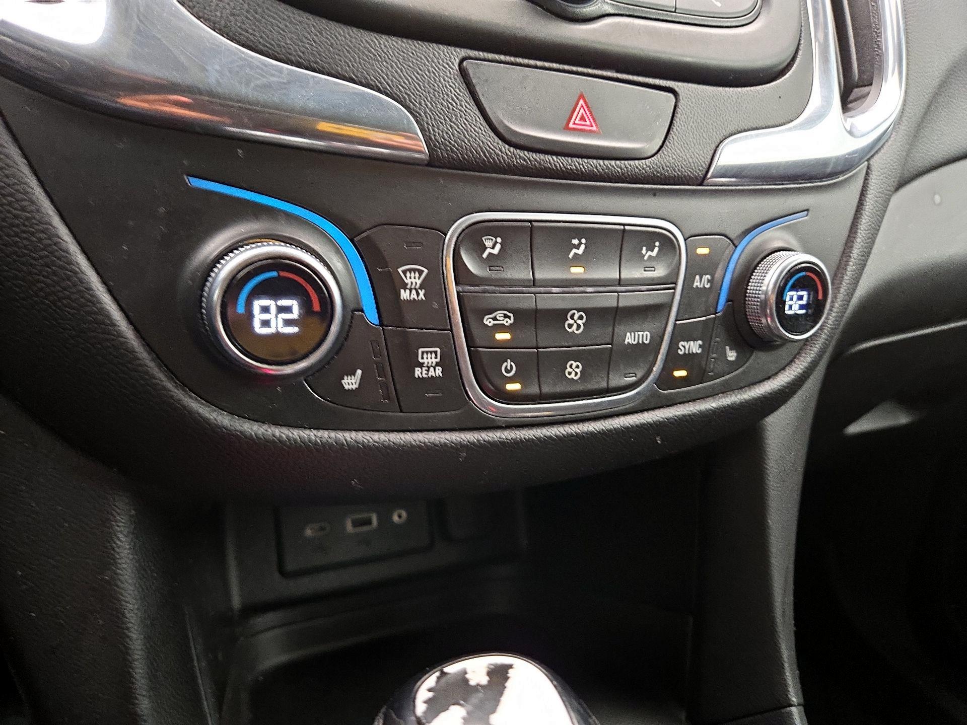 Thumbnail: 2020 Chevrolet Equinox - 16