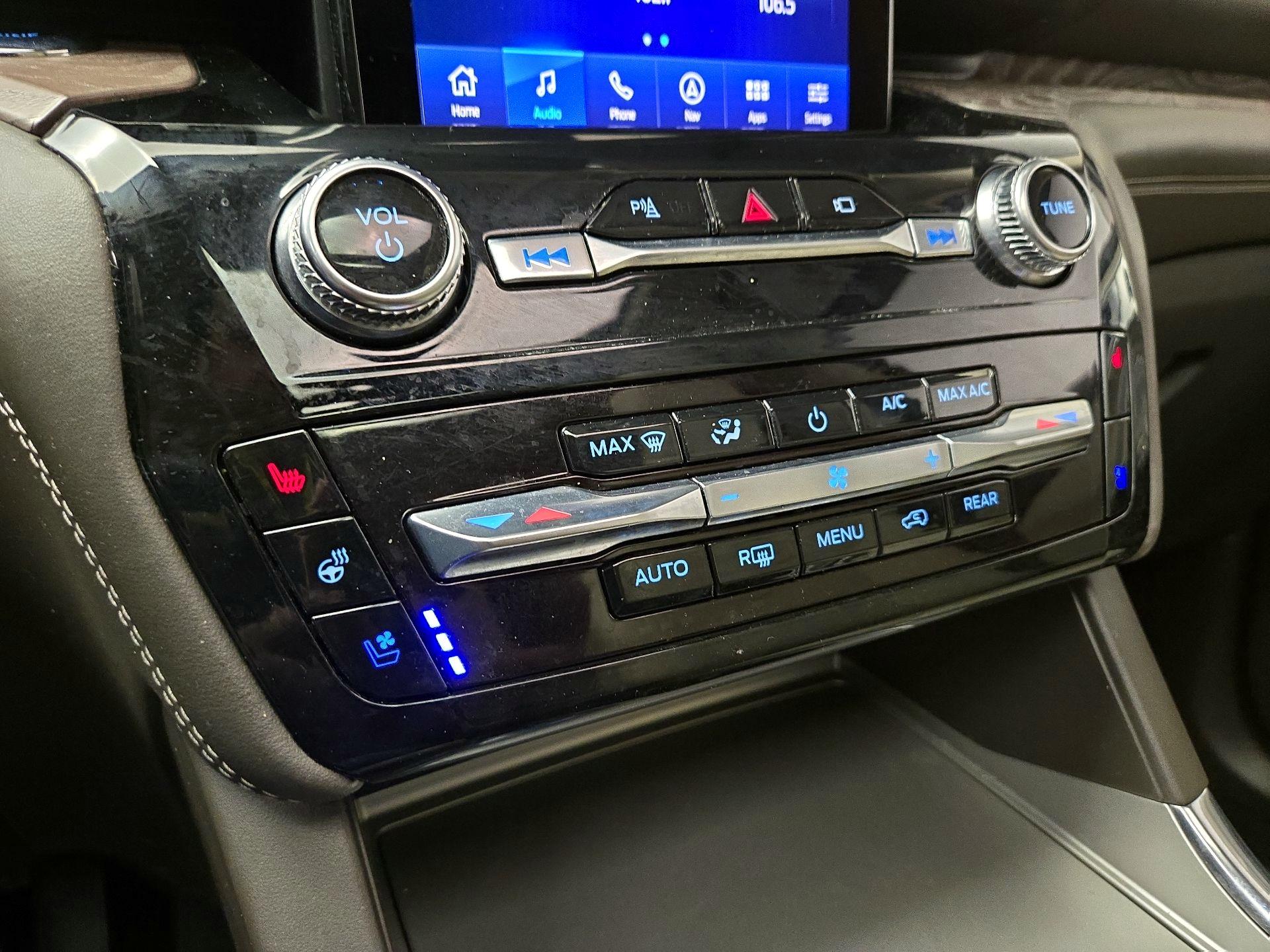 Thumbnail: 2022 Ford Explorer - 17