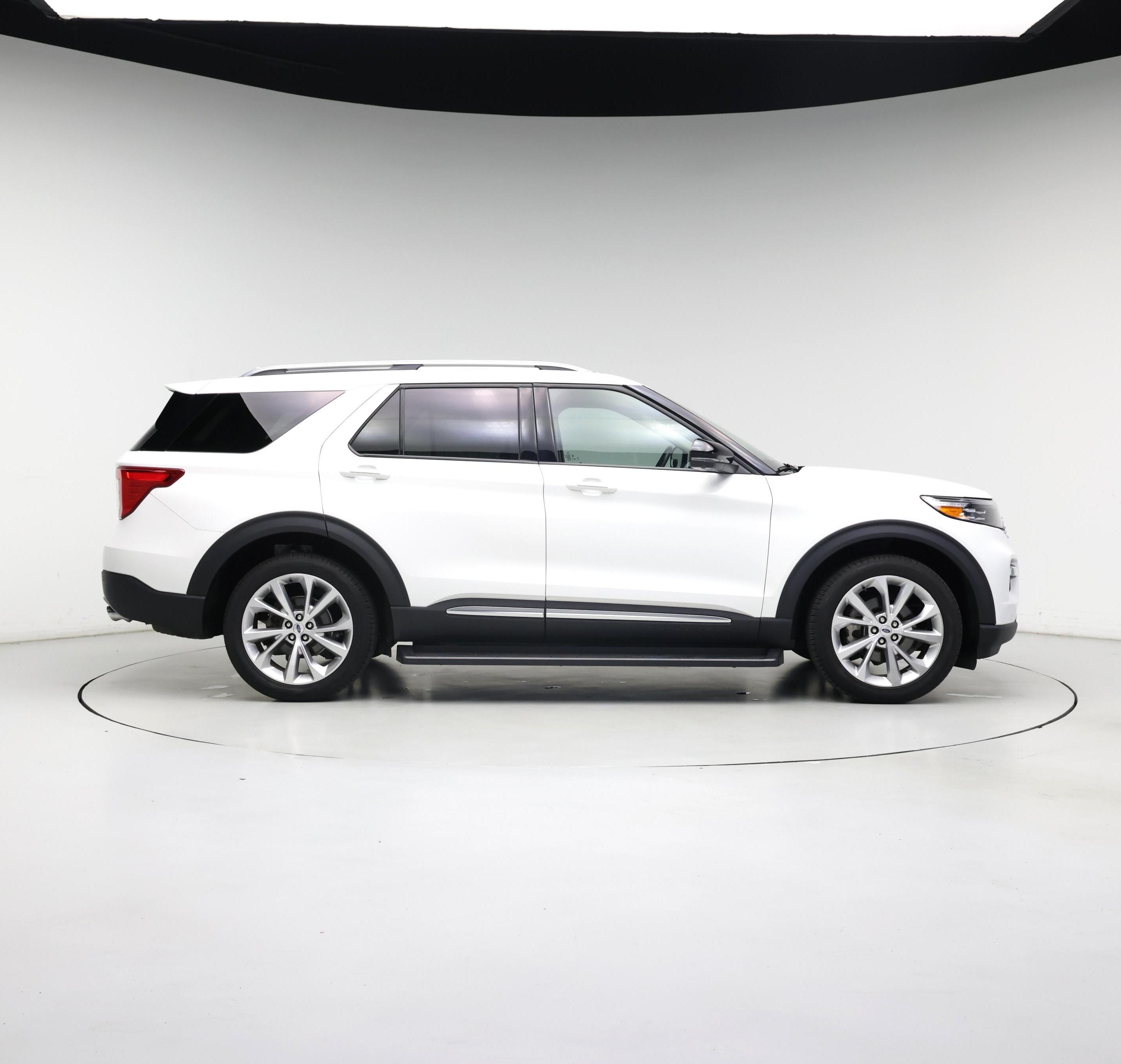 Thumbnail: 2022 Ford Explorer - 7