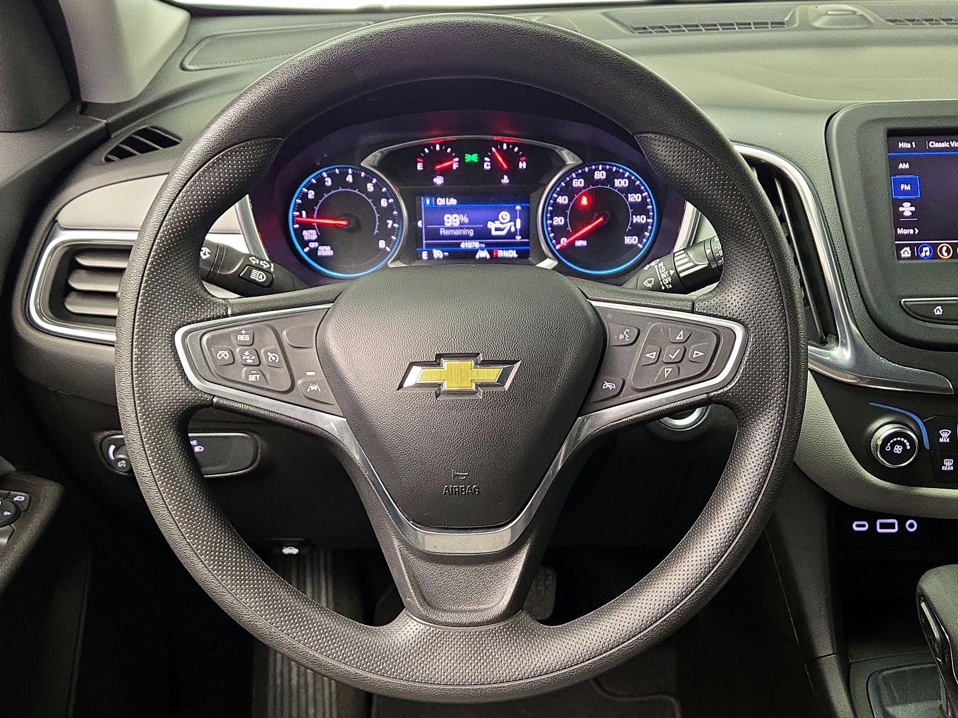 Thumbnail: 2022 Chevrolet Equinox - 10