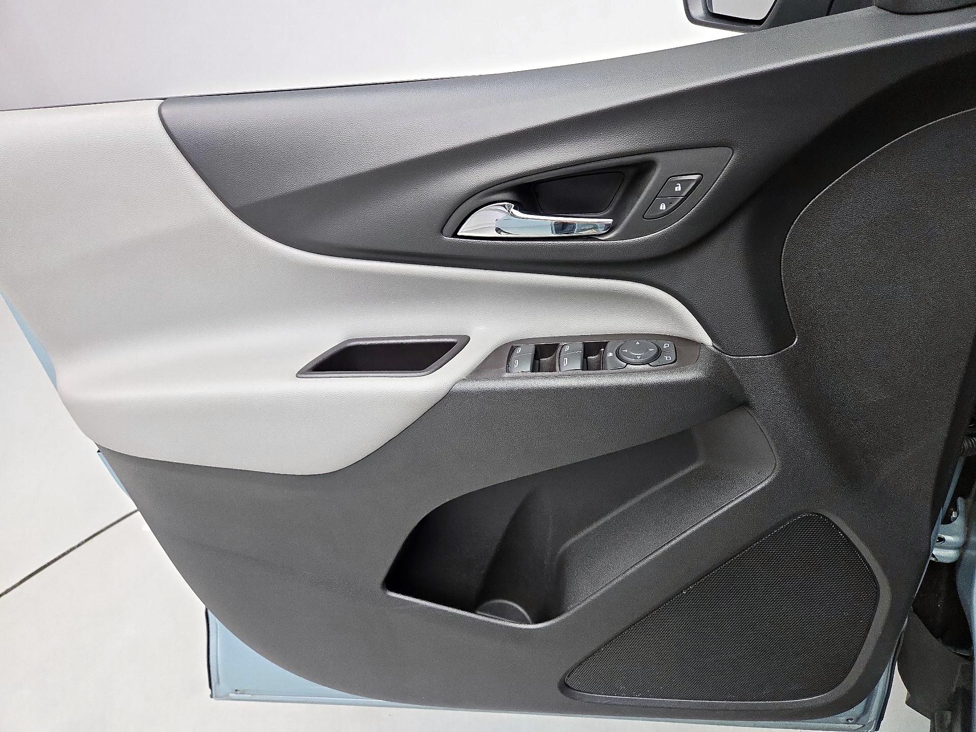 Thumbnail: 2022 Chevrolet Equinox - 12