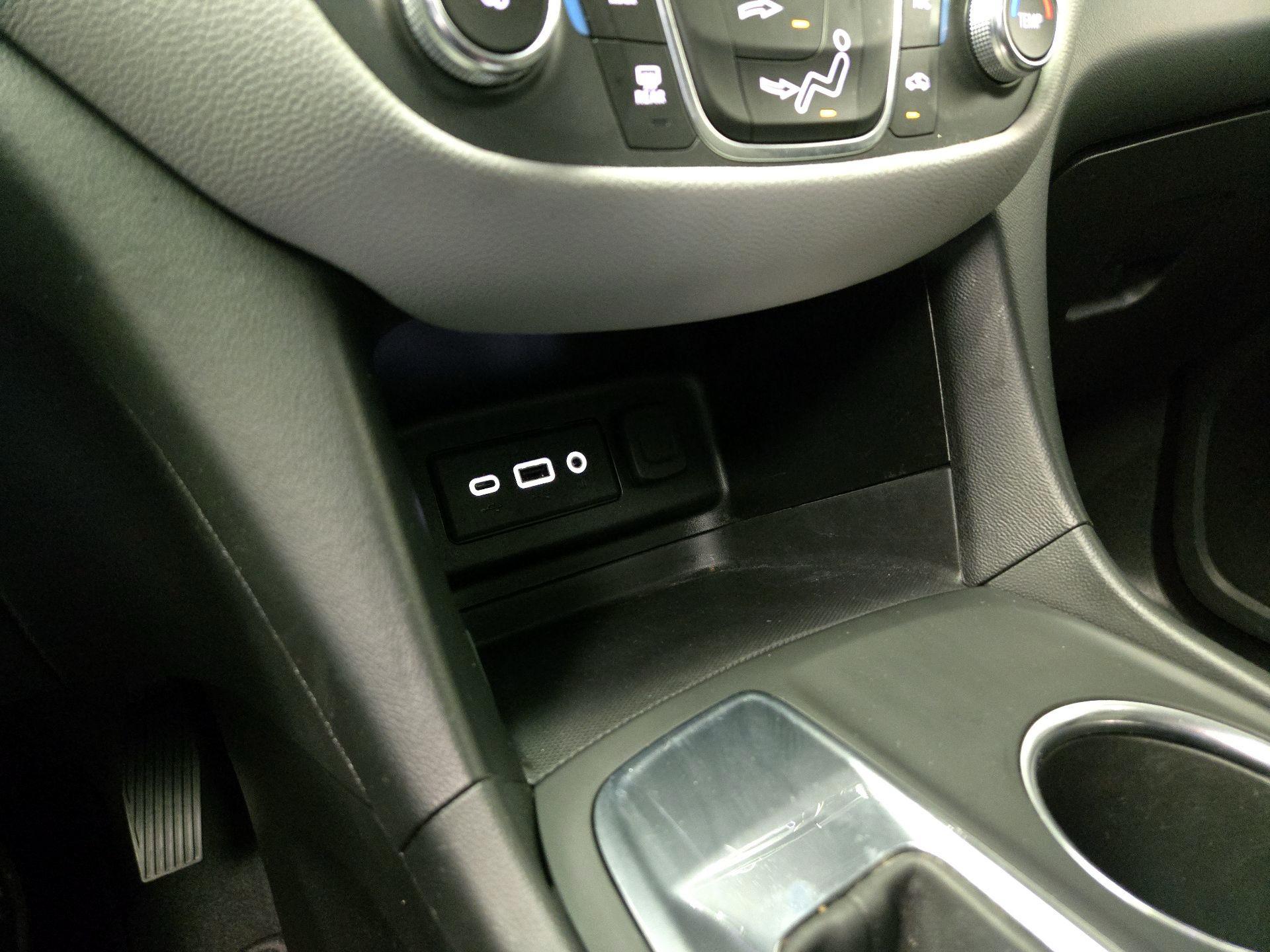 Thumbnail: 2022 Chevrolet Equinox - 18