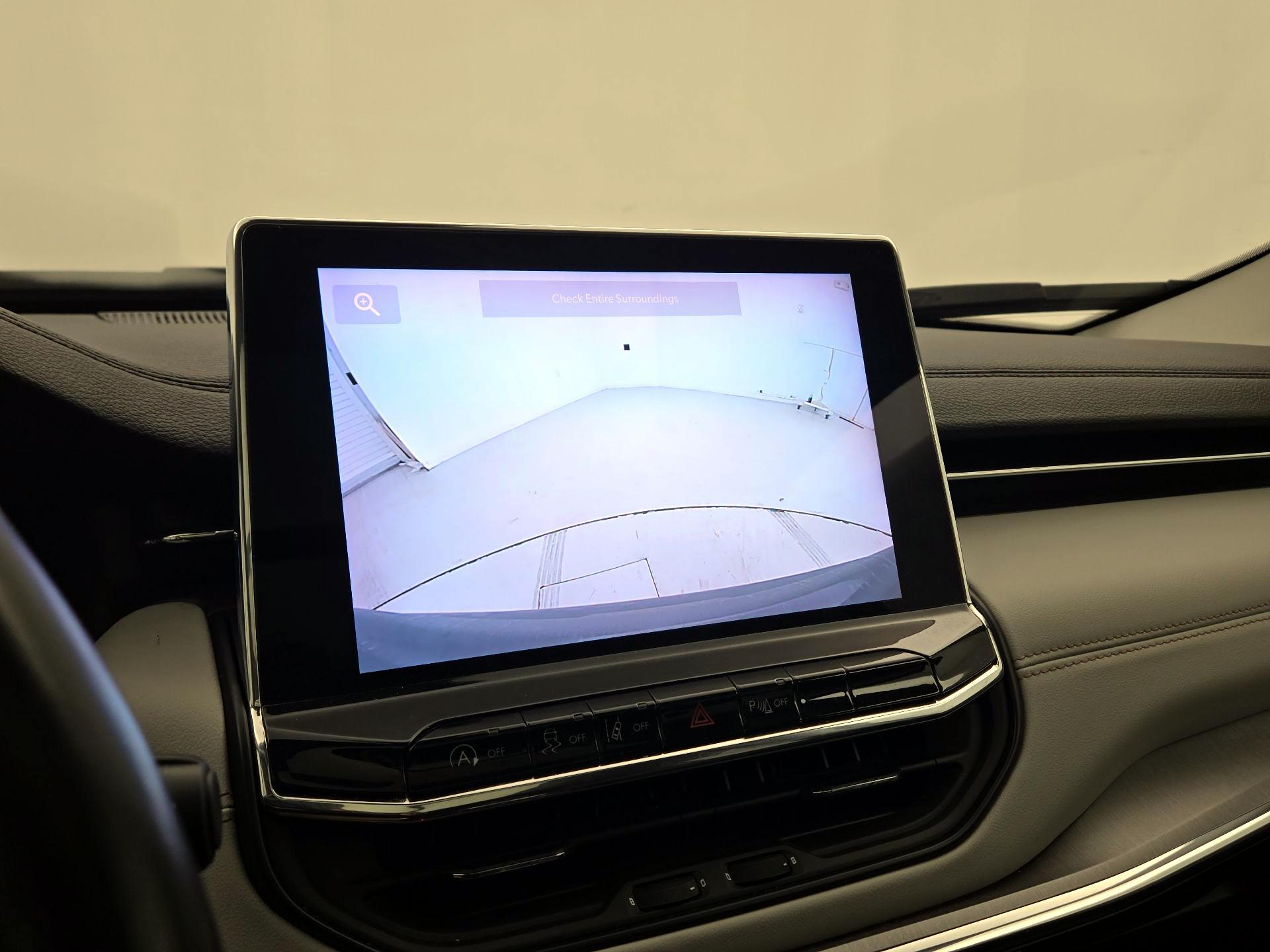 Thumbnail: 2022 Jeep Compass - 14