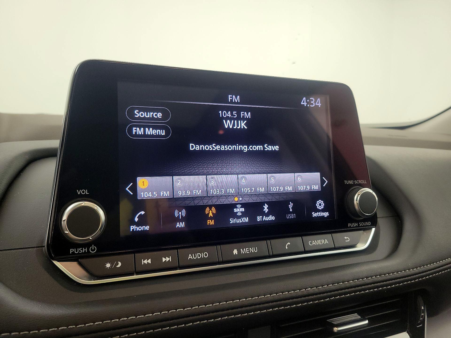 Thumbnail: 2022 Nissan Rogue - 15