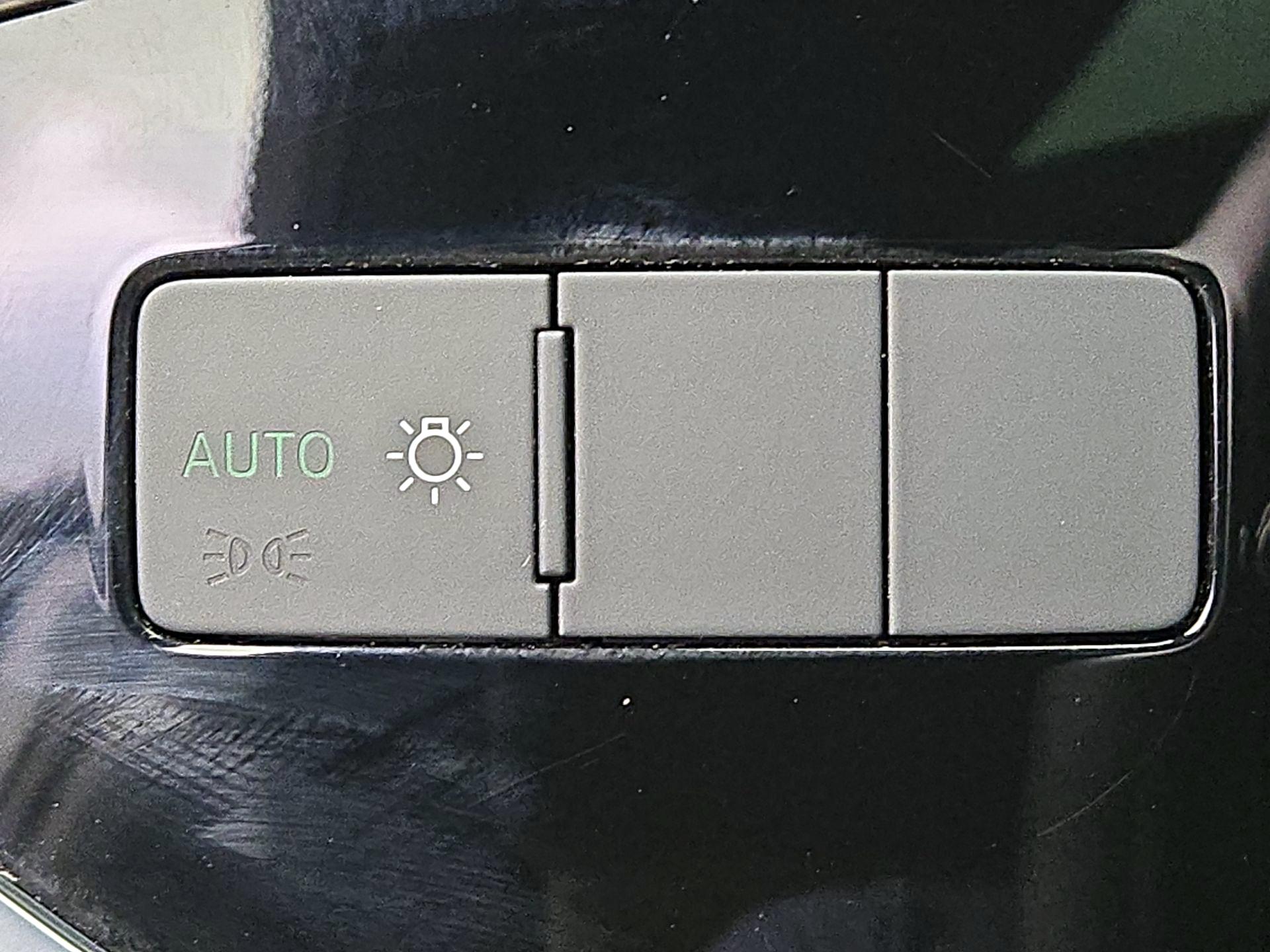 Thumbnail: 2022 Audi Q3 - 13