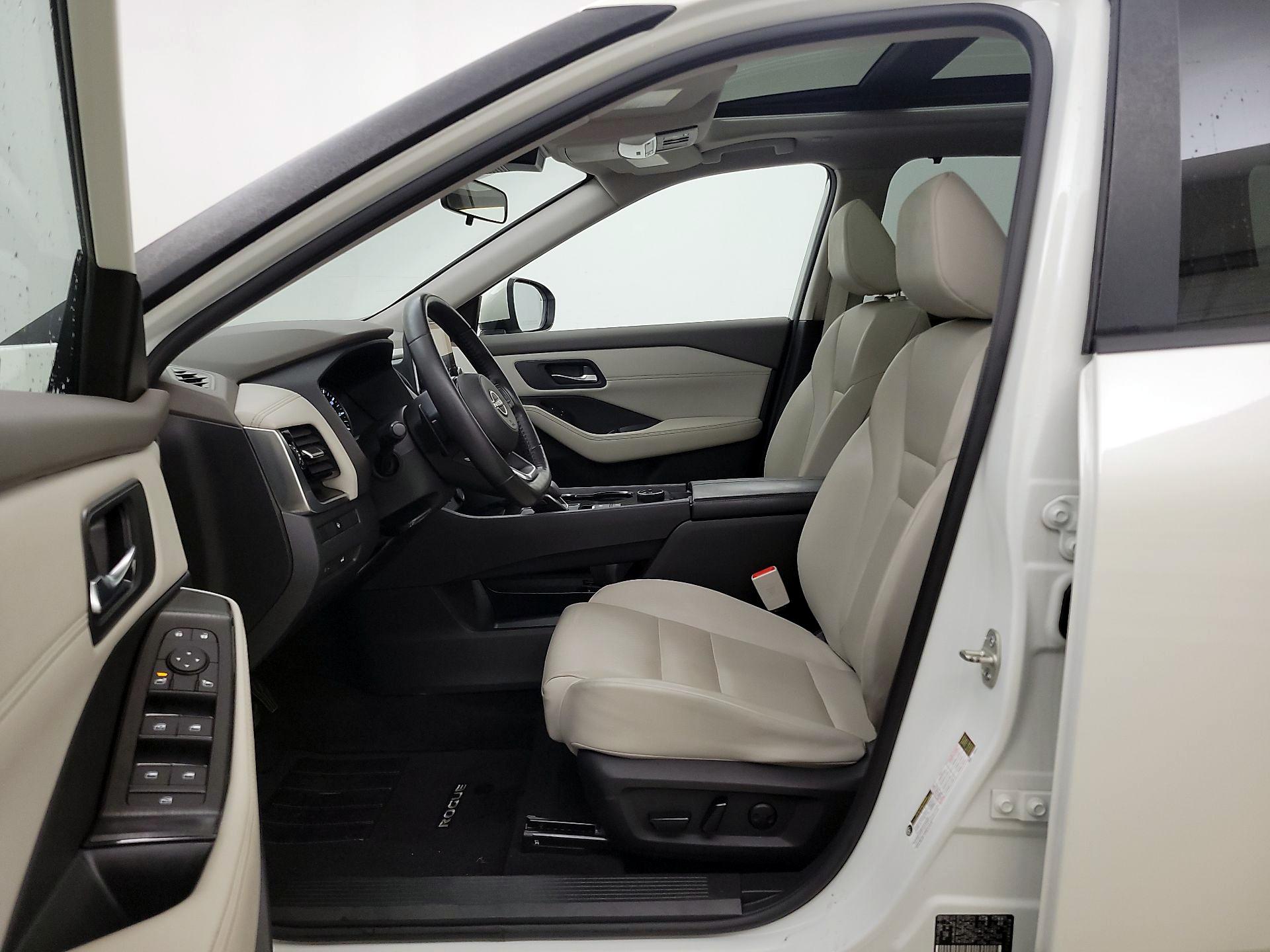 Thumbnail: 2022 Nissan Rogue - 11