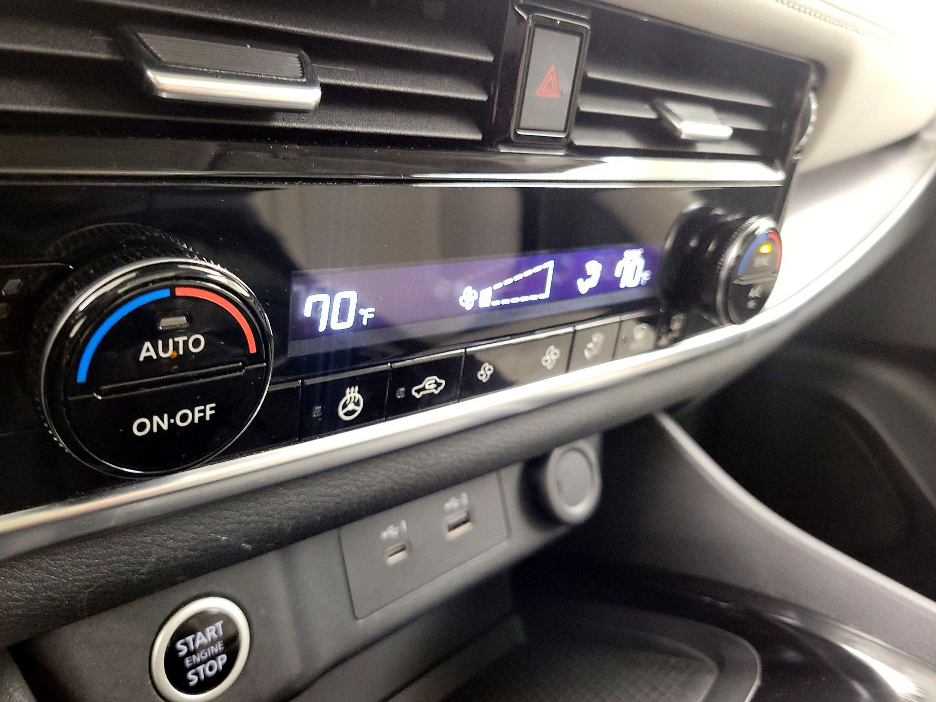 Thumbnail: 2022 Nissan Rogue - 16