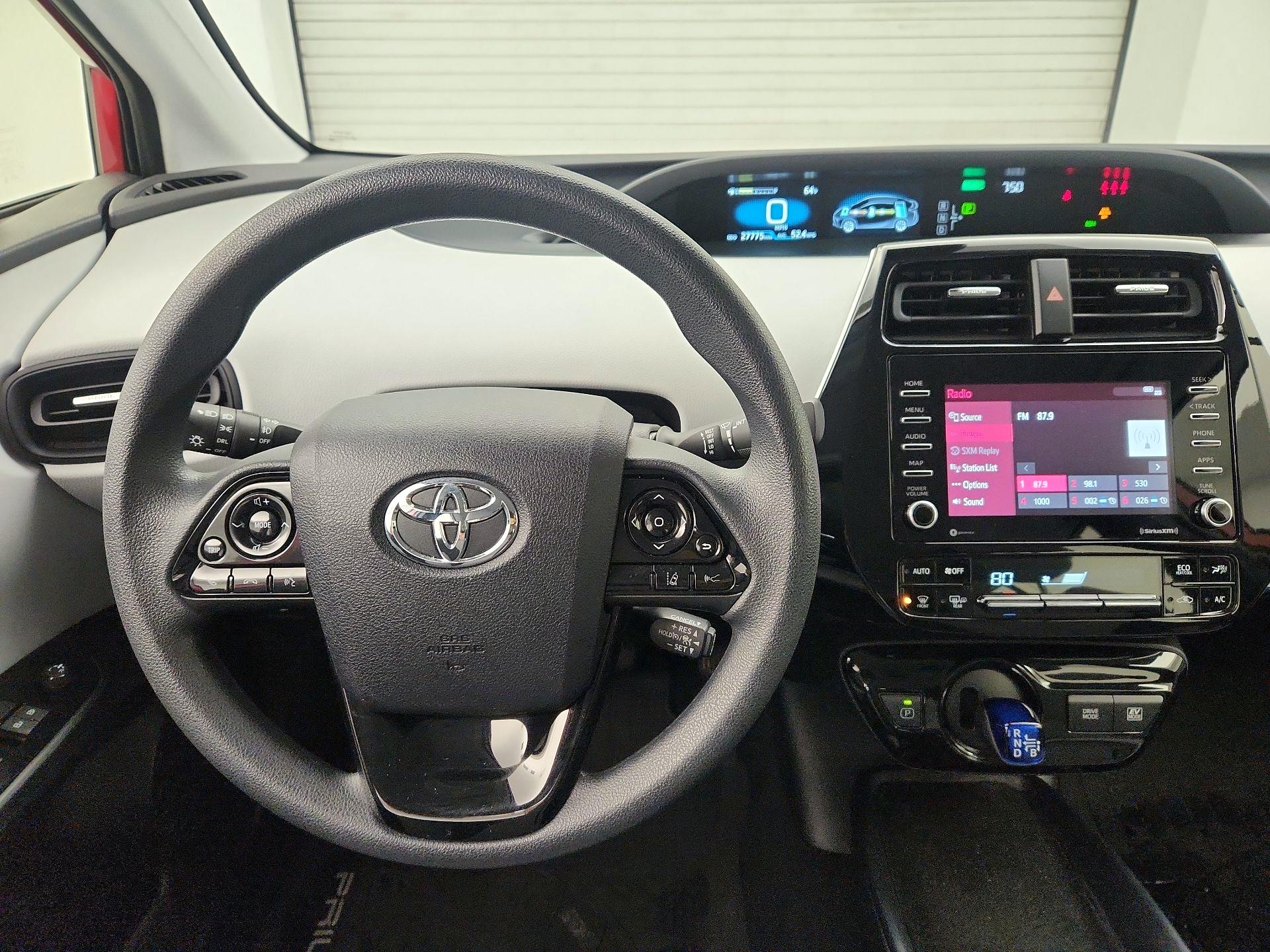 Thumbnail: 2021 Toyota Prius - 10