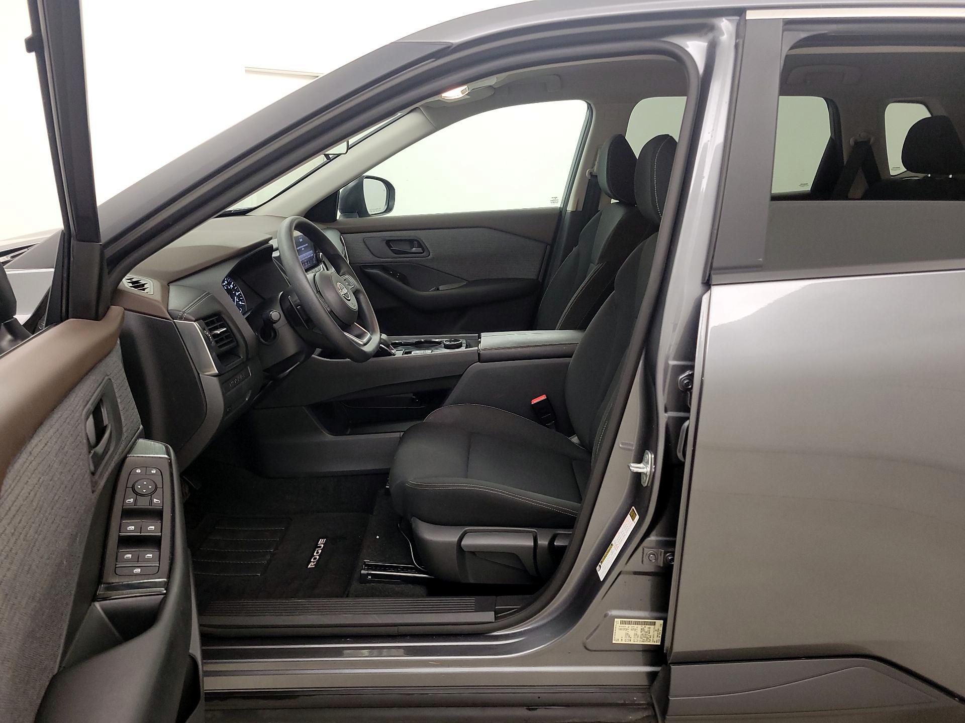 Thumbnail: 2023 Nissan Rogue - 11