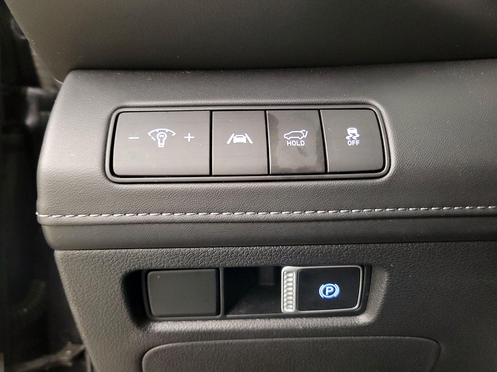 Thumbnail: 2023 Hyundai Santa Fe - 13