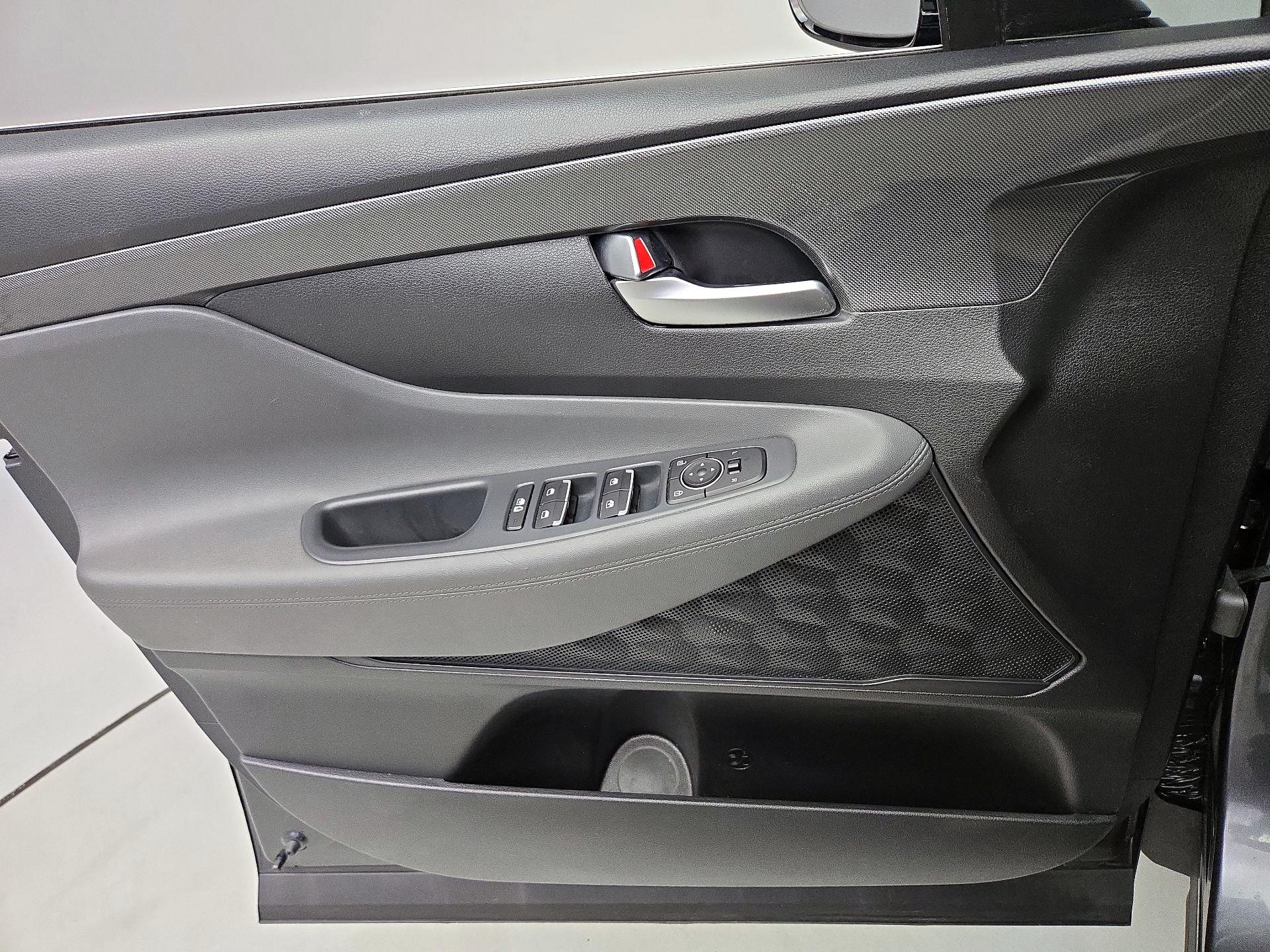 Thumbnail: 2022 Hyundai Santa Fe - 12