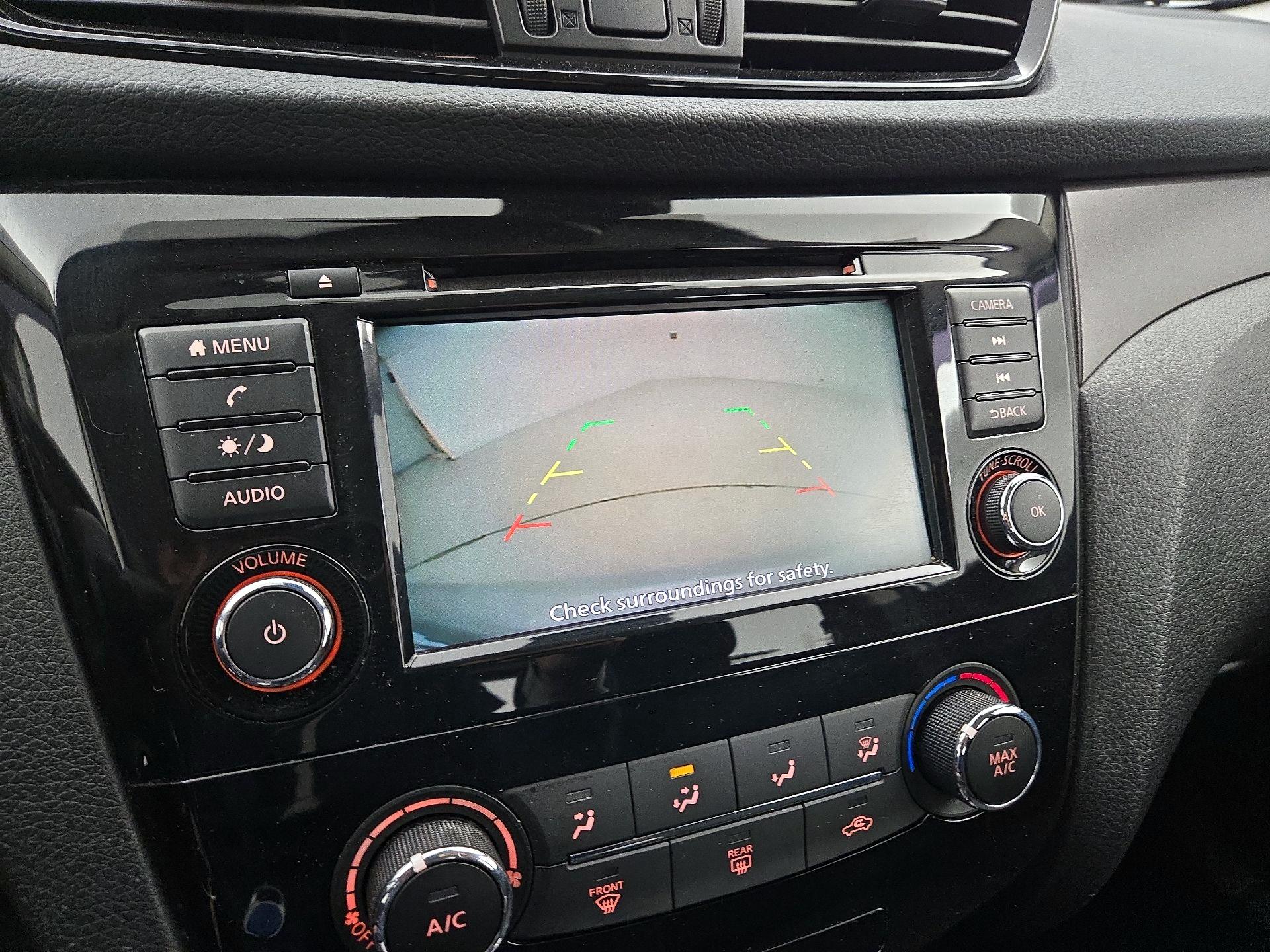 Thumbnail: 2020 Nissan Rogue Sport - 14