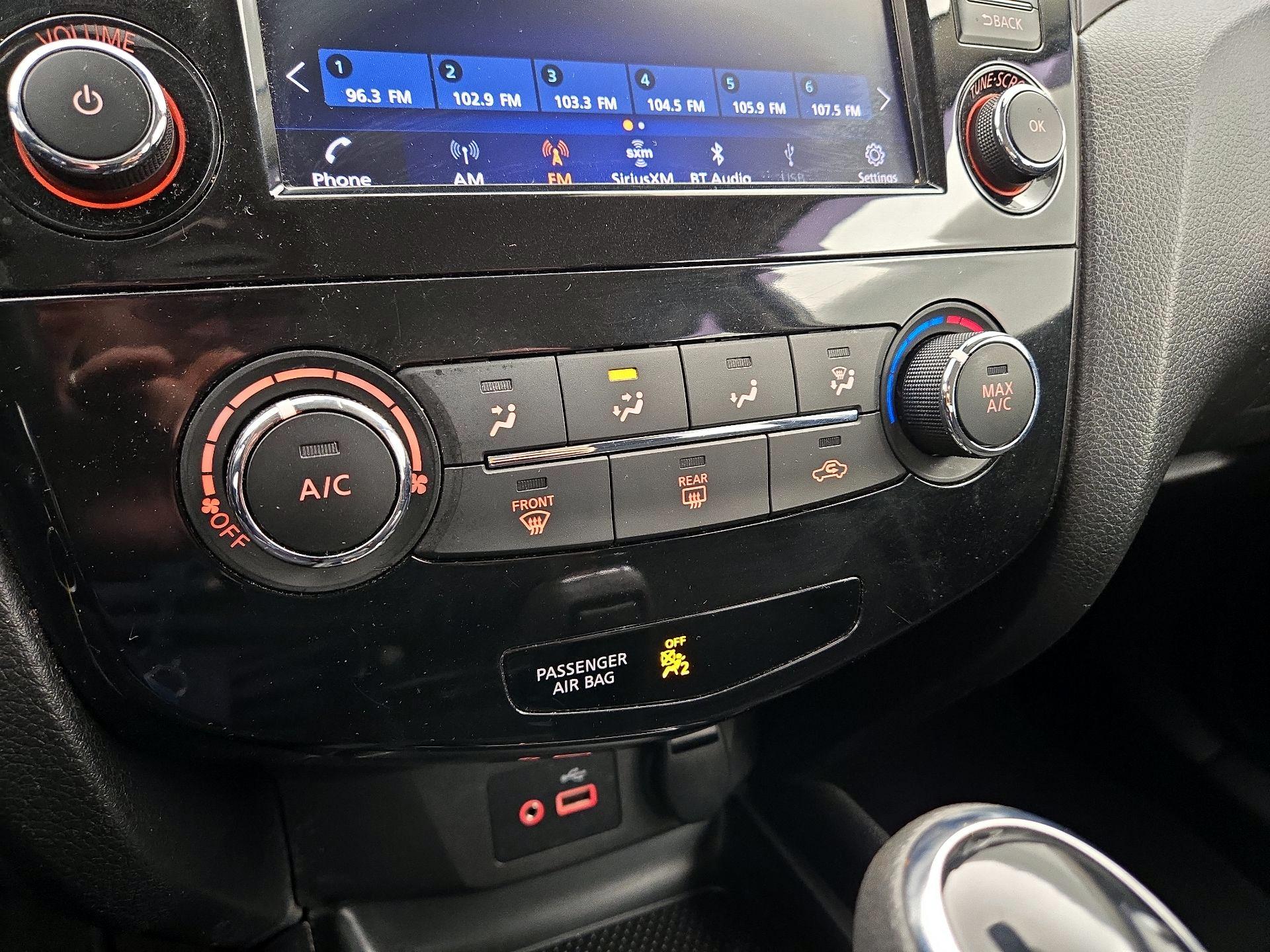 Thumbnail: 2020 Nissan Rogue Sport - 16