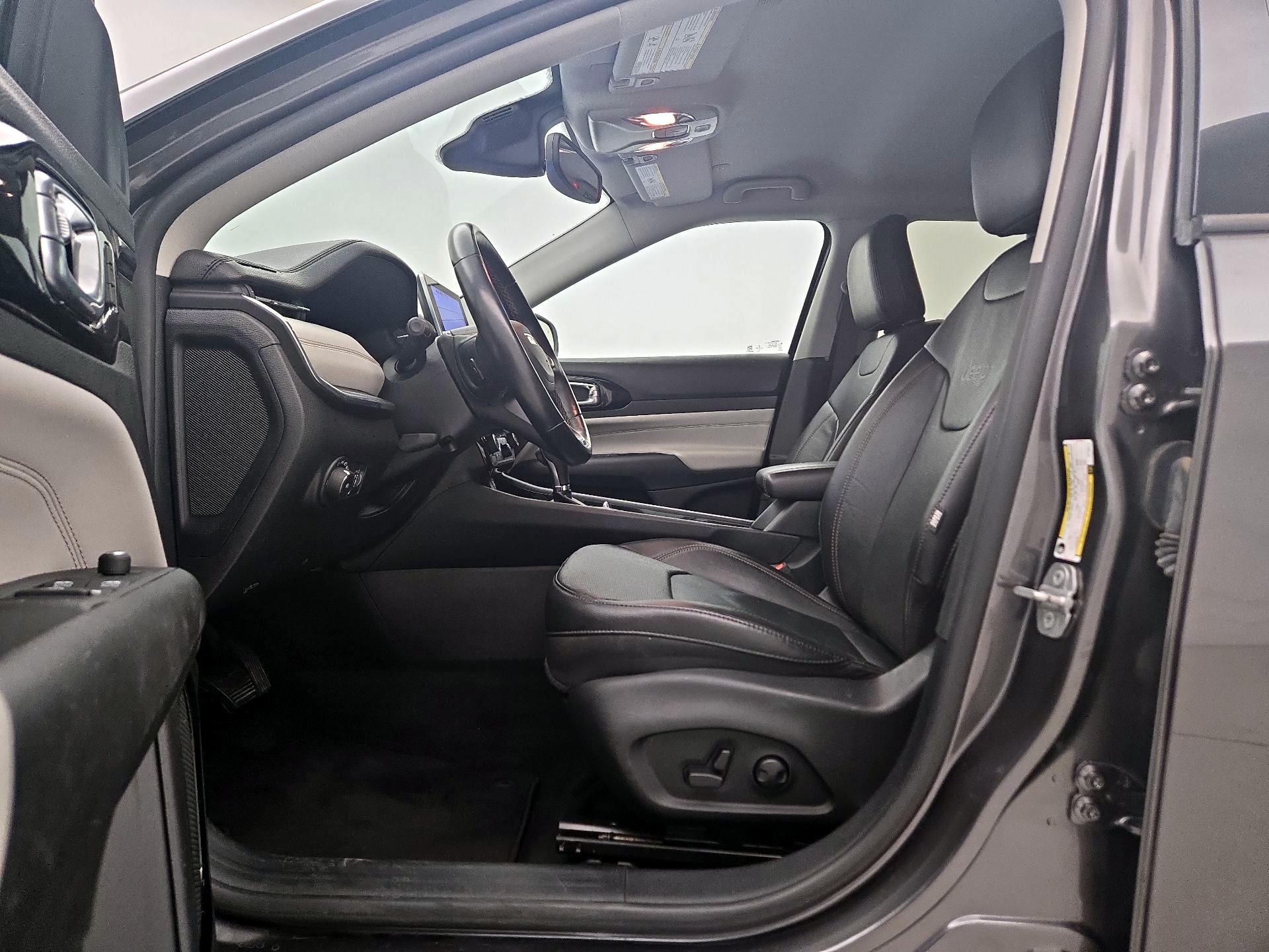 Thumbnail: 2022 Jeep Compass - 11