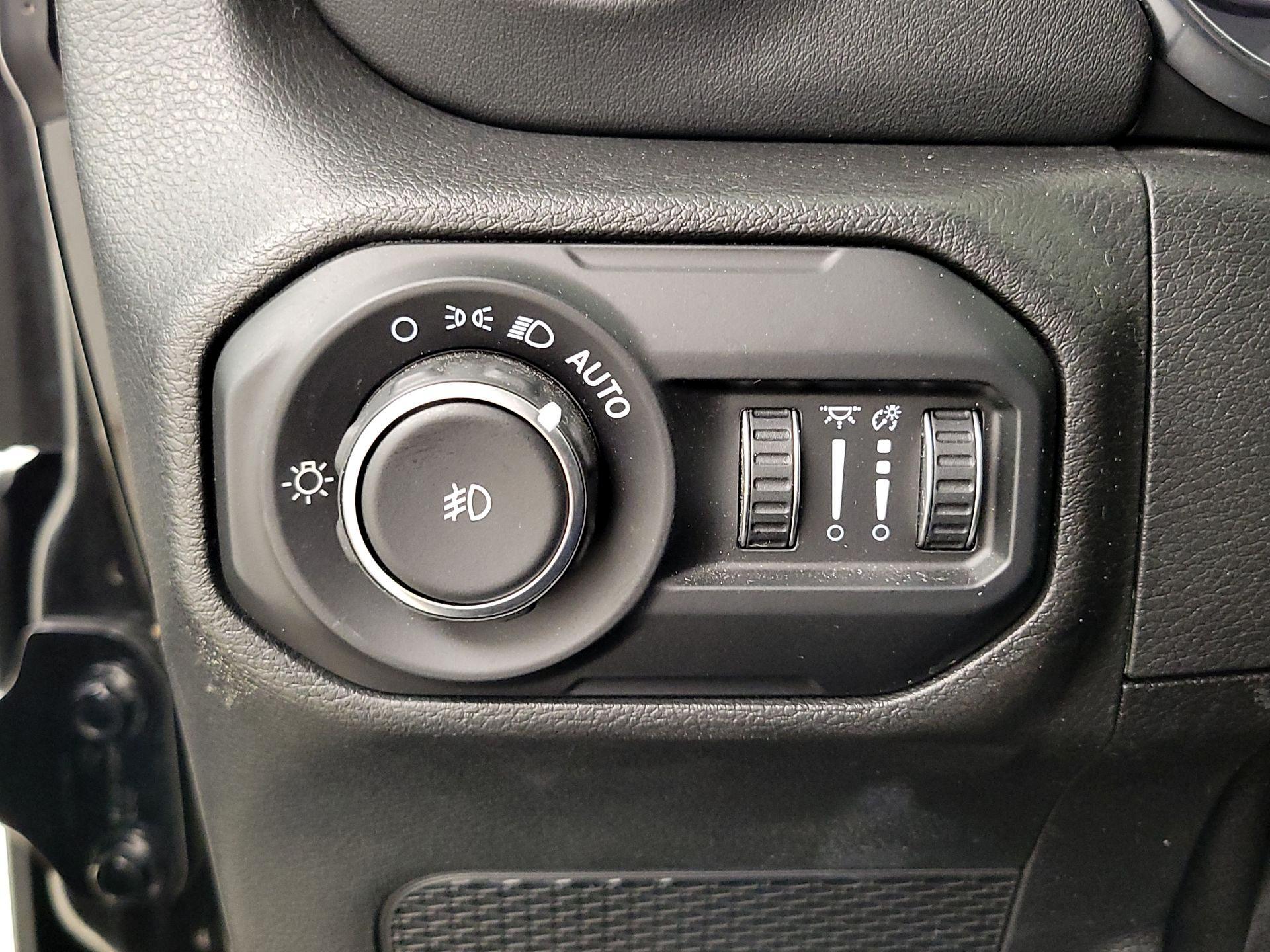 Thumbnail: 2021 Jeep Wrangler - 13