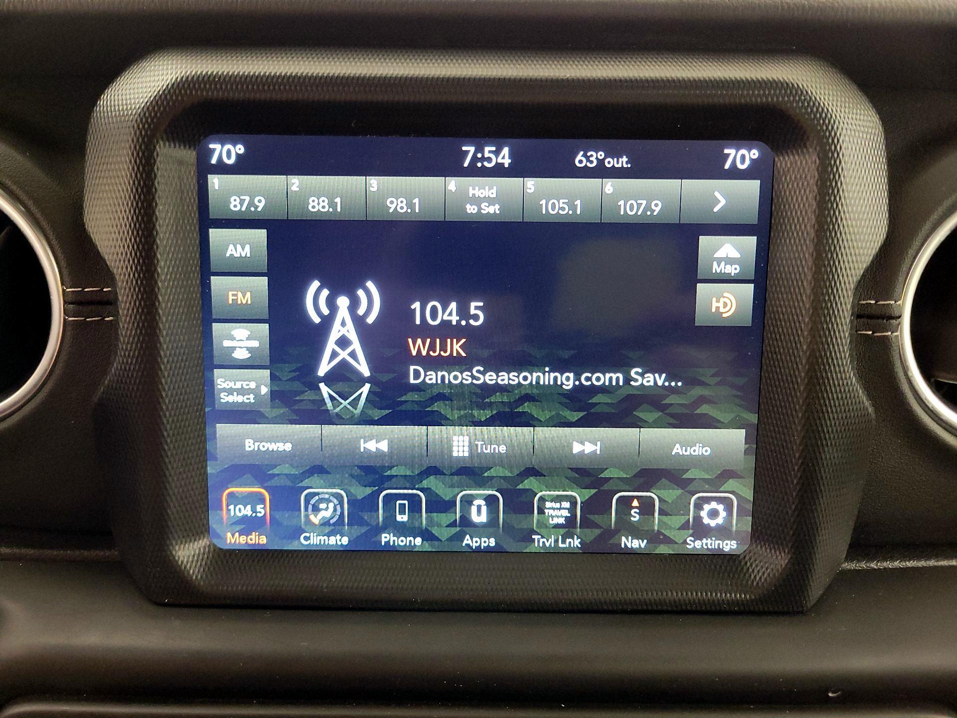 Thumbnail: 2021 Jeep Wrangler - 16