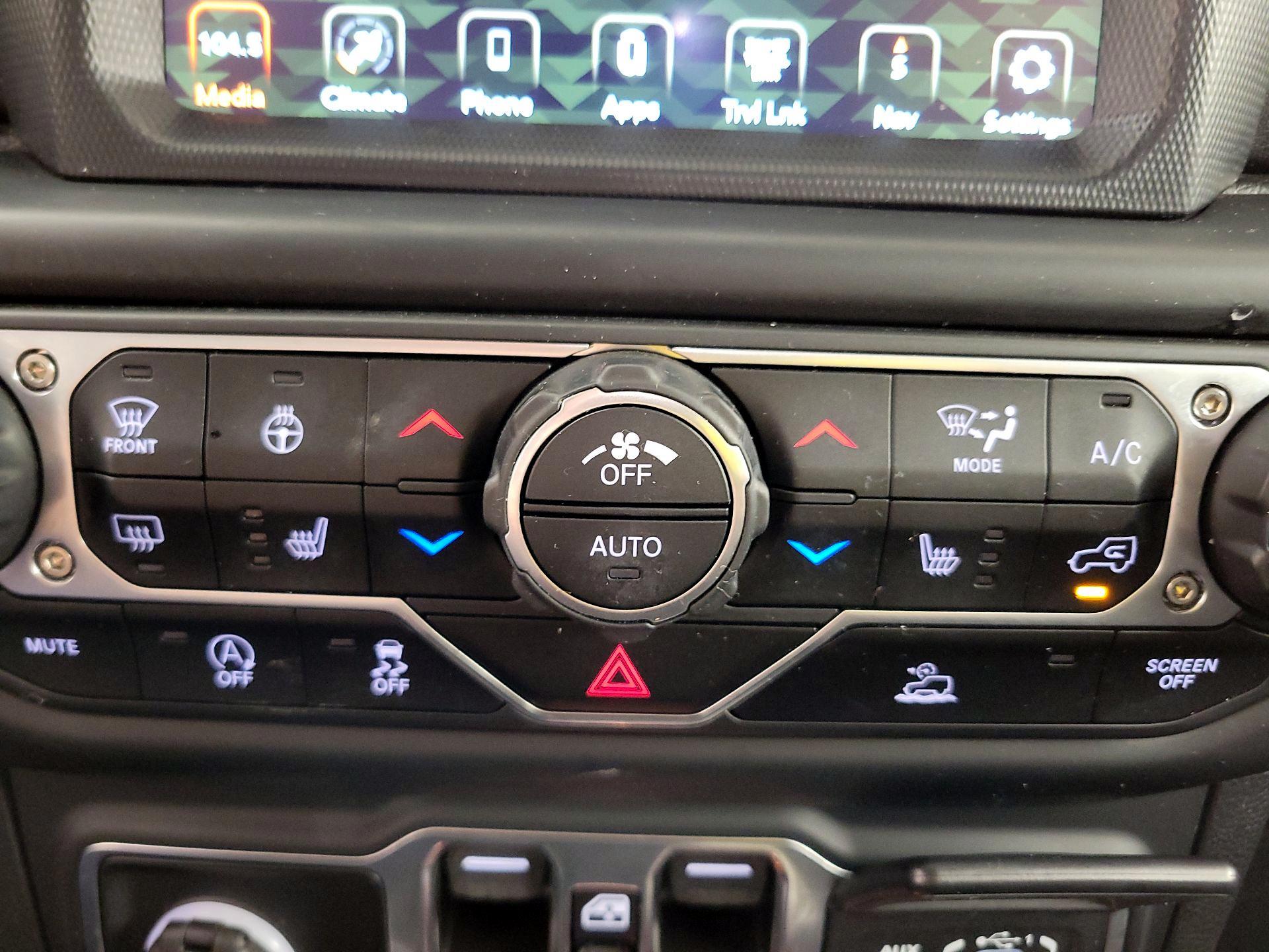 Thumbnail: 2021 Jeep Wrangler - 17