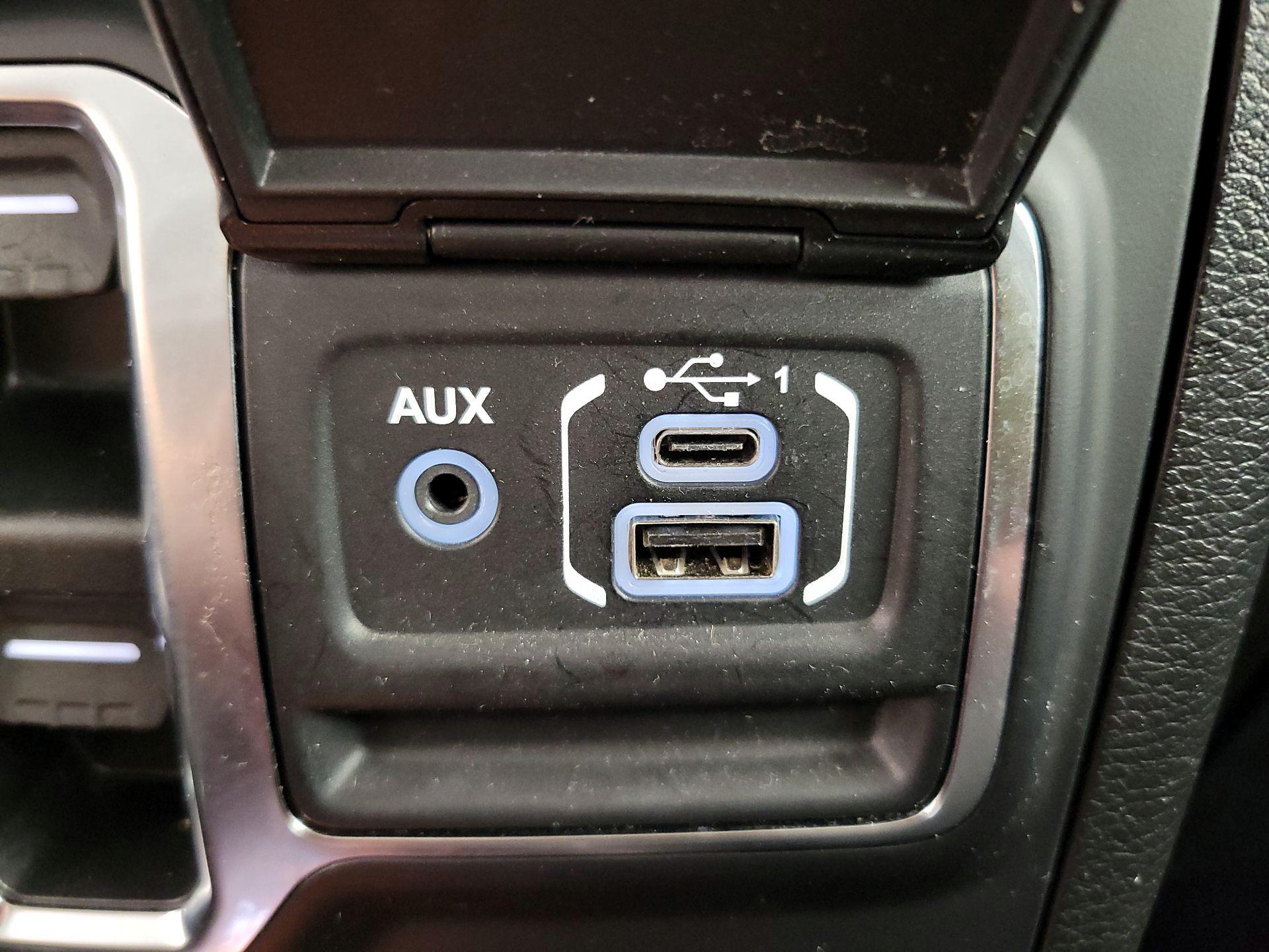 Thumbnail: 2021 Jeep Wrangler - 19