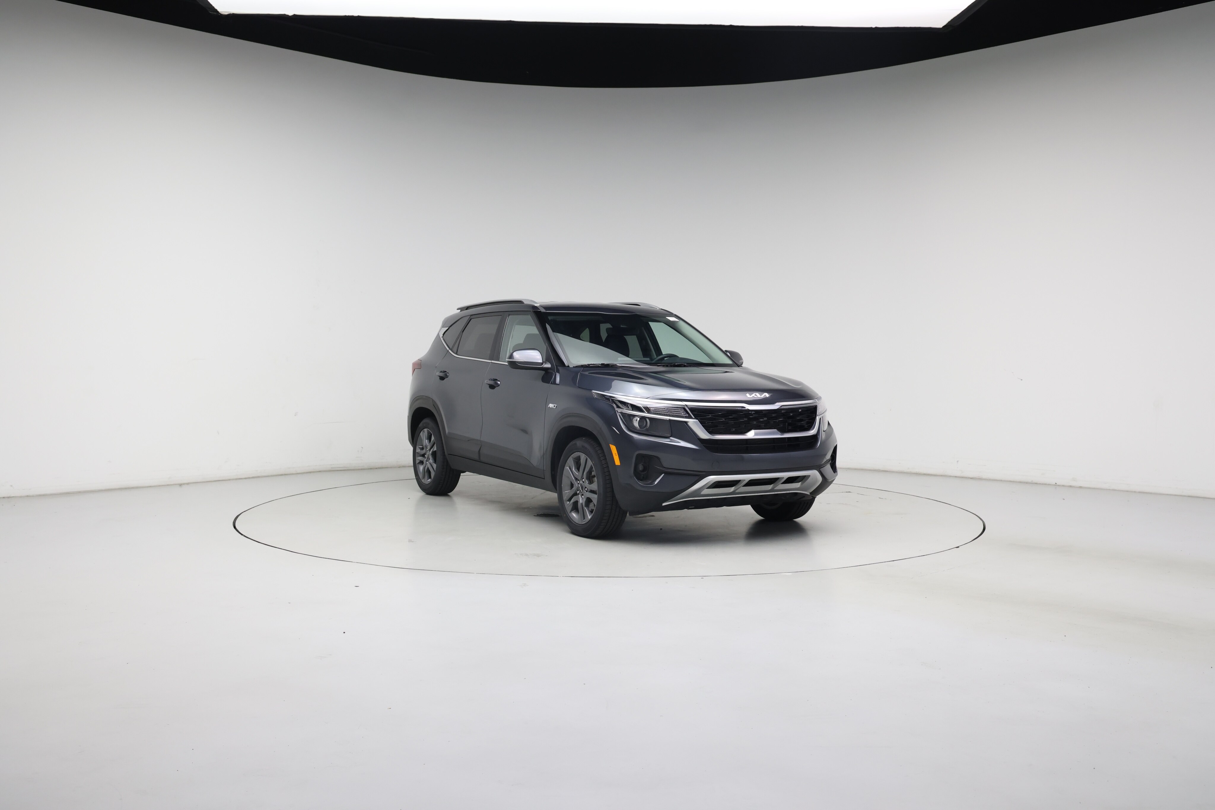 Thumbnail: 2023 Kia Seltos - 1