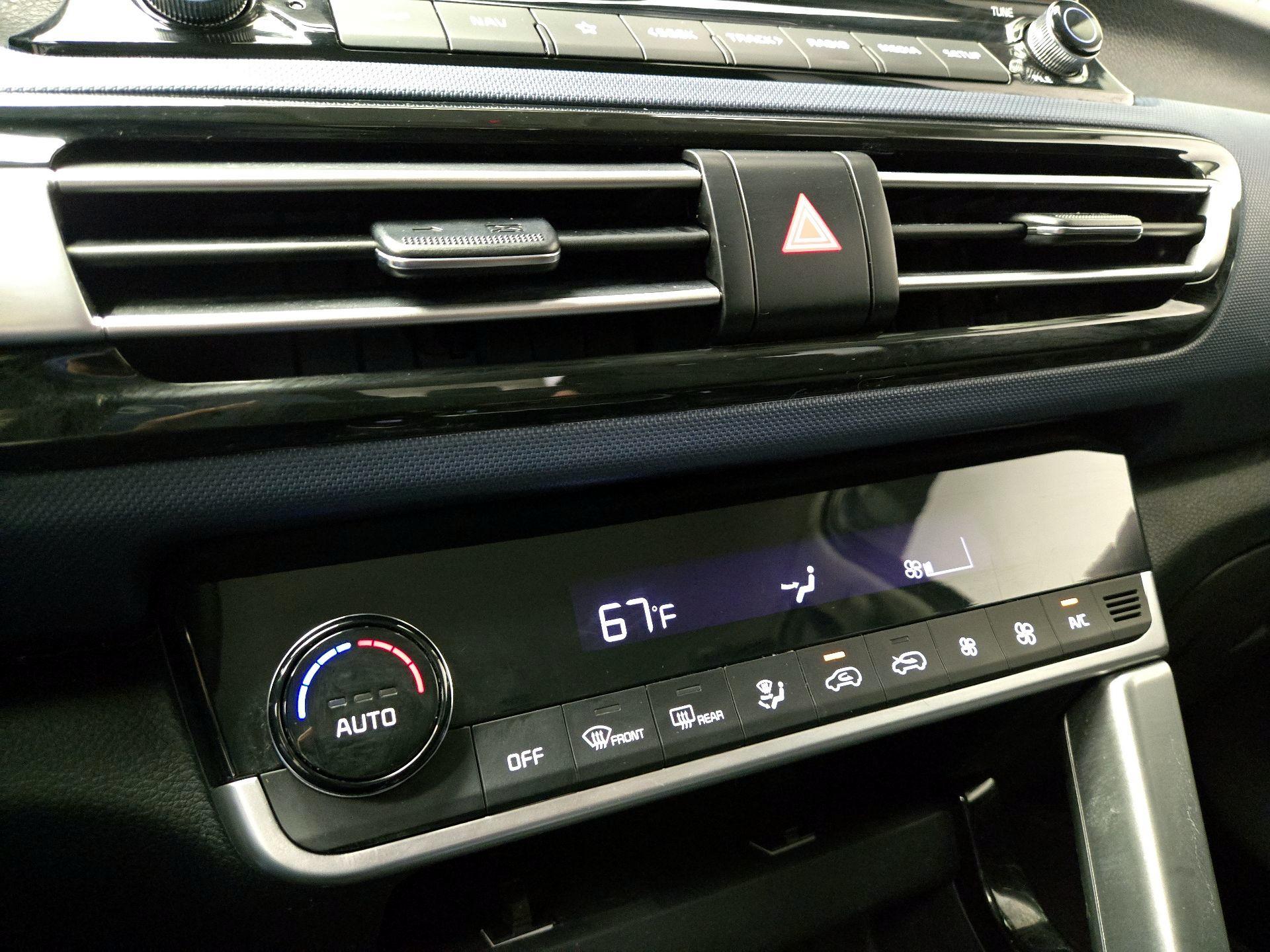 Thumbnail: 2023 Kia Seltos - 17