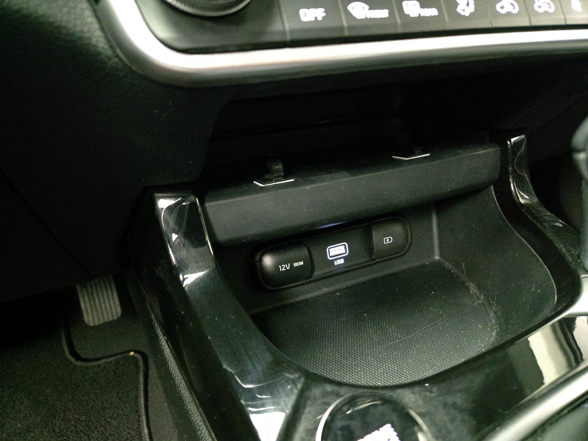 Thumbnail: 2023 Kia Seltos - 19