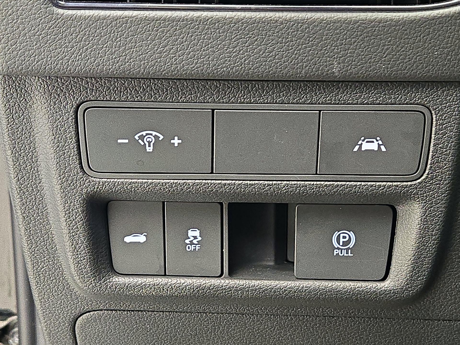 Thumbnail: 2022 Hyundai Sonata - 13