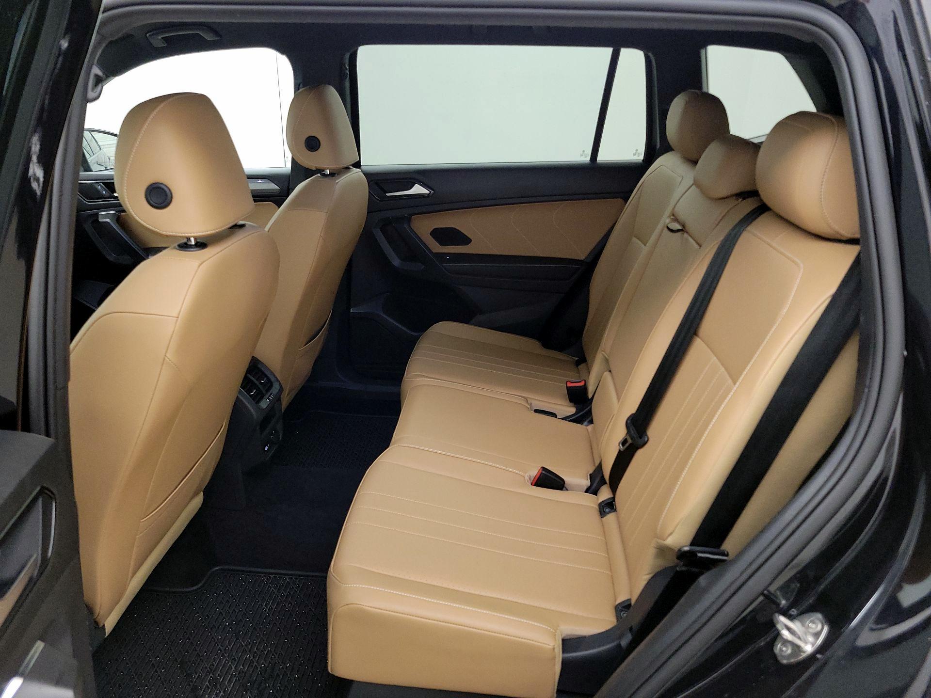 Thumbnail: 2022 Volkswagen Tiguan - 19