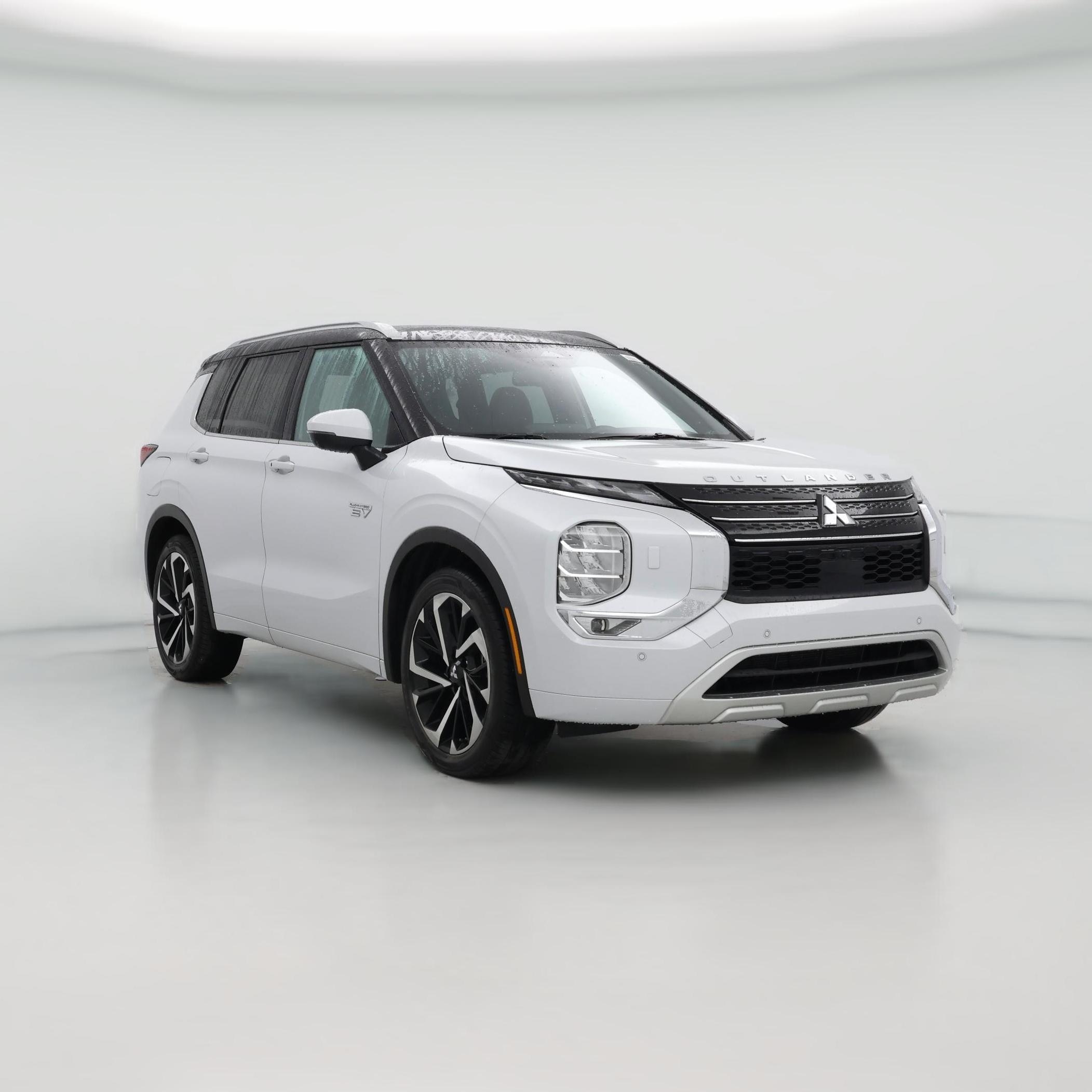 Thumbnail: 2023 Mitsubishi Outlander - 1