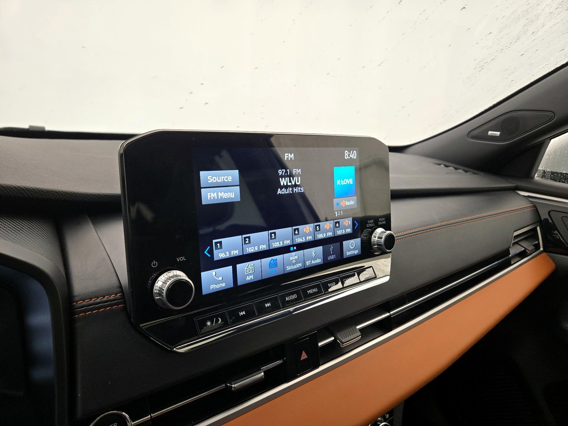 Thumbnail: 2023 Mitsubishi Outlander - 16